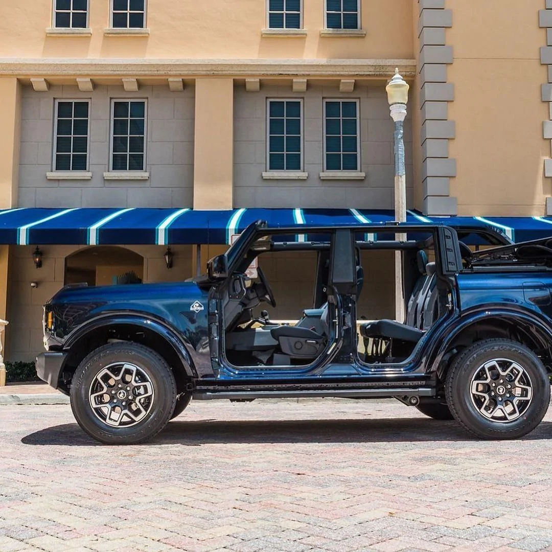 Ford Bronco ANTIMATTER BLUE Bronco Club Antimatter Blue Outer Banks OBX Ford Bronco 4-Door Doors Removed Off Top Removed 4