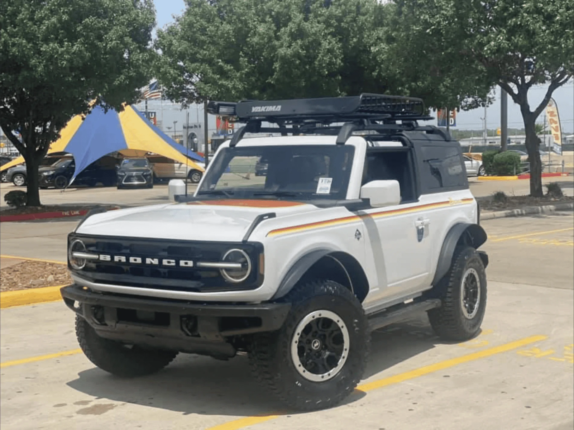 Ford Bronco 2 Door Bronco Outer Banks w/ Retro Decals (and steel fenders and almost every possible roof rack option) 1677B8D6-8AFD-4234-9B4C-E51CE42768E6