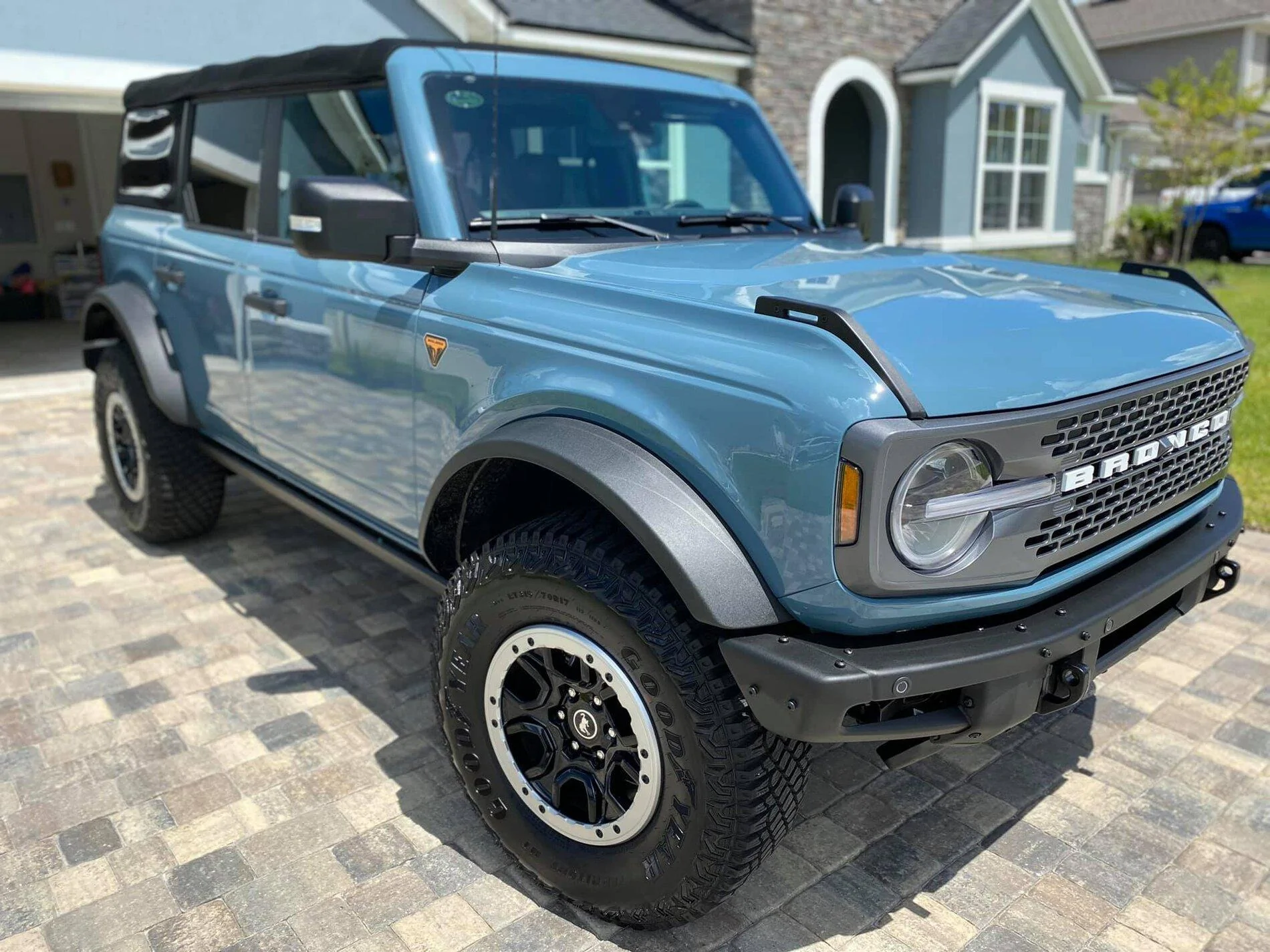 Sasquatch Area 51 Bronco Badlands 4-Door Soft Top 4.jpg