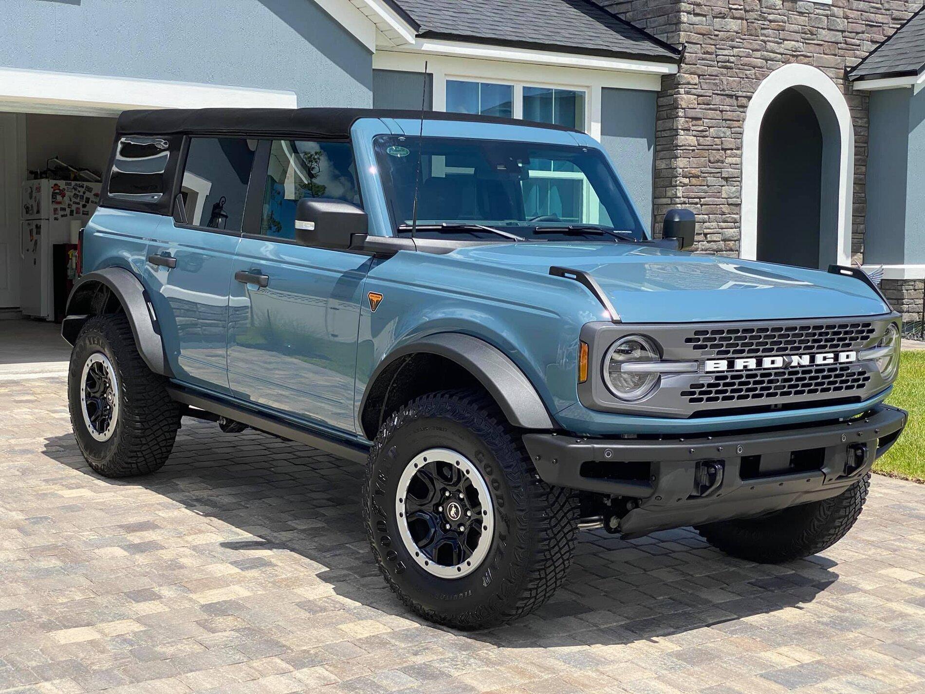 Sasquatch Area 51 Bronco Badlands 4-Door Soft Top 11.jpg