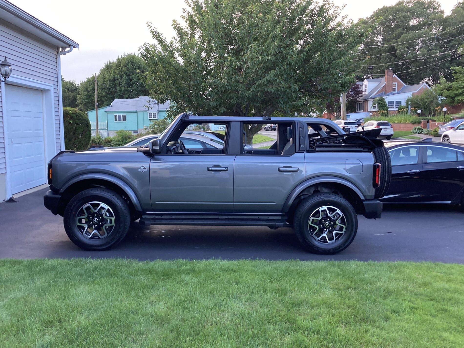 Ford Bronco Considering Changing from Badland to Outer Banks. Help! 7D0B5F60-4FF7-41E0-8392-6868908A7C26