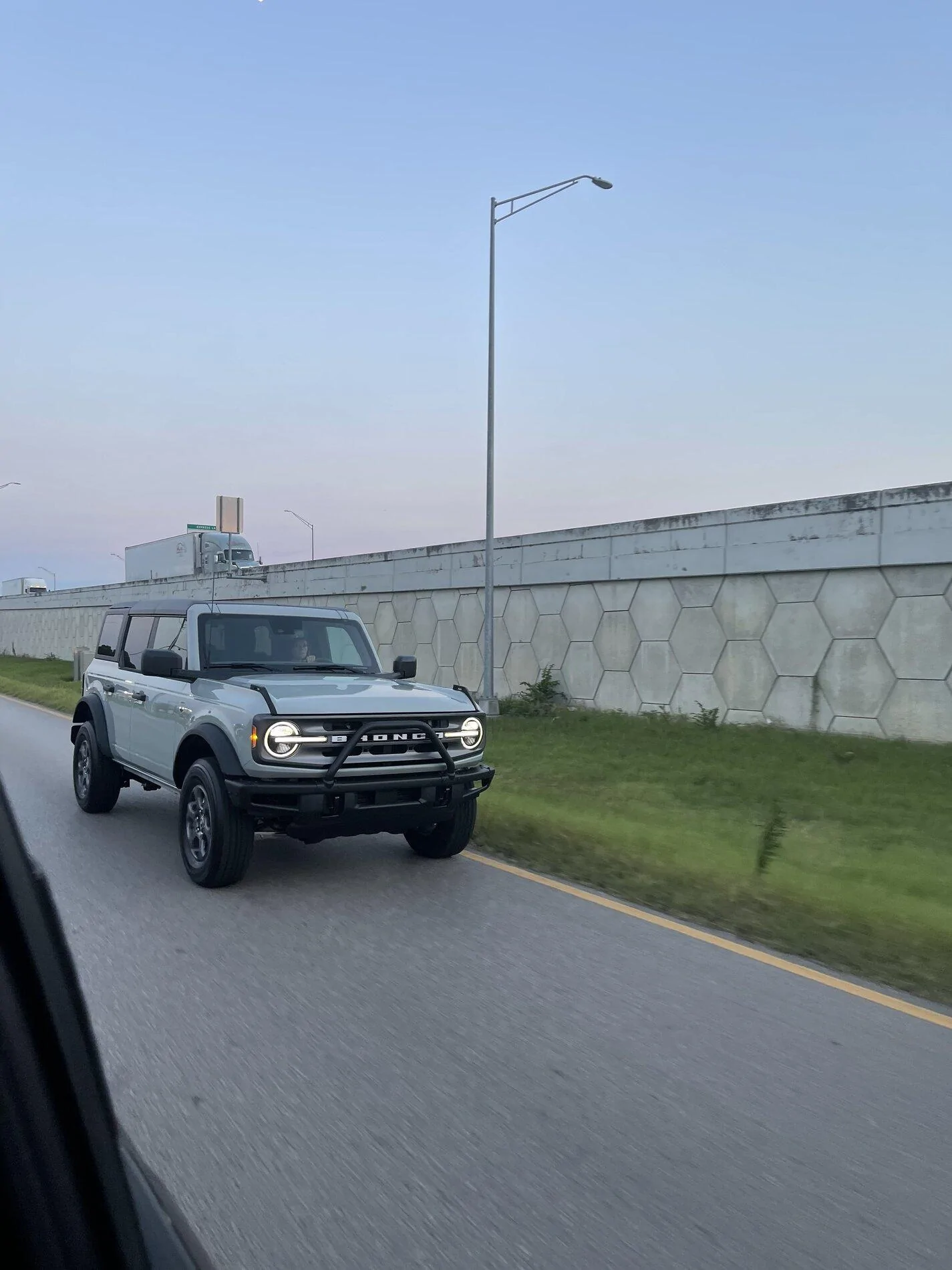 Ford Bronco CACTUS GRAY Bronco Club 84FD3A58-D181-4DC4-B525-DE266AE50A44