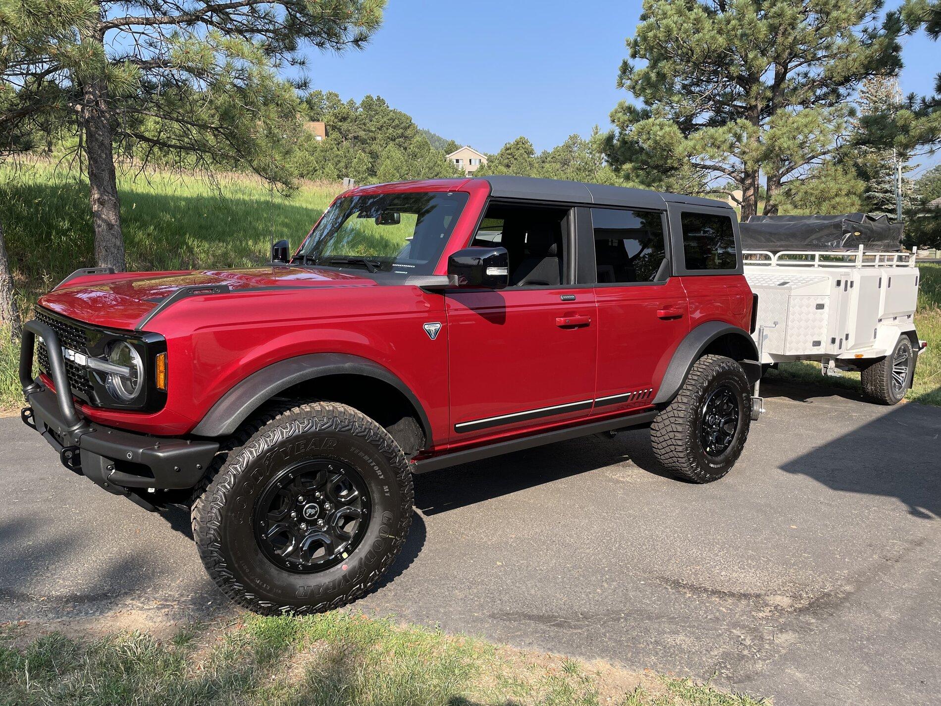 Ford Bronco RAPID RED Bronco Club 51ACEB85-C67B-4C63-BAB3-DEEFA897AD25