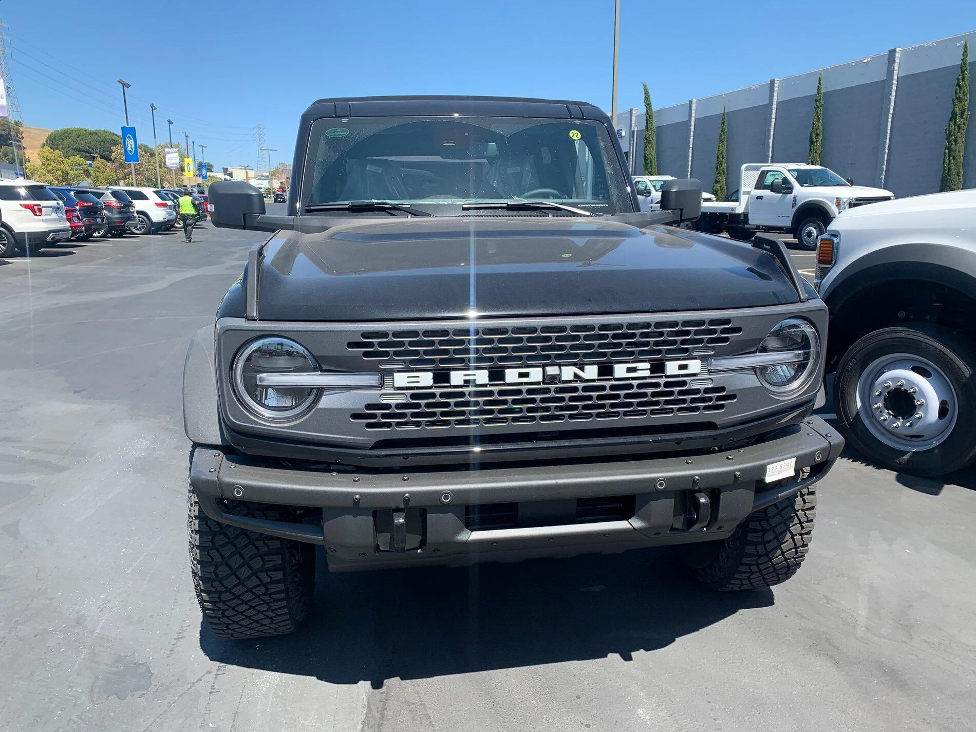 Ford Bronco SHADOW BLACK Bronco Club 715EDC48-5417-44E6-9839-F012ACAF8540