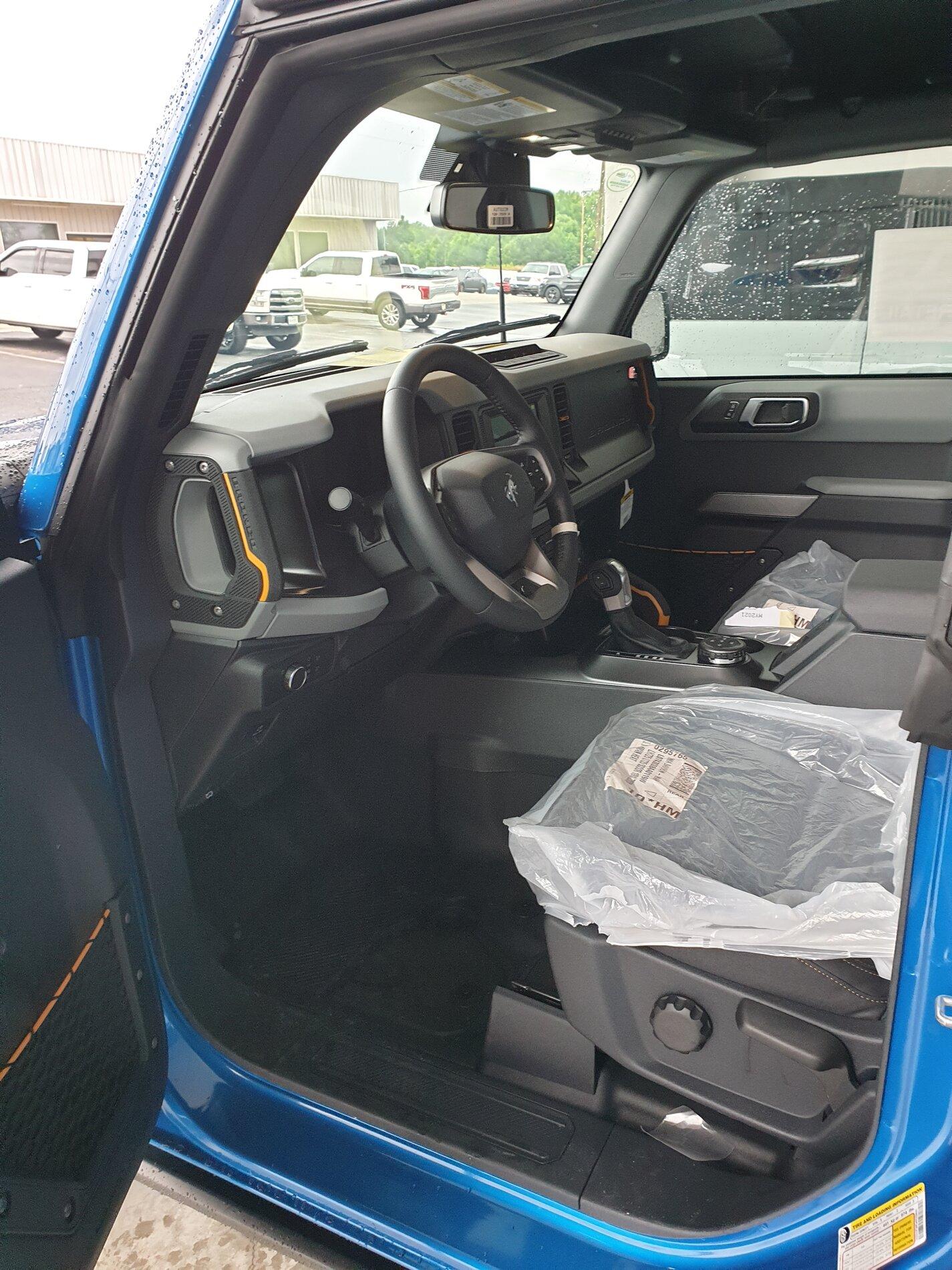 Ford Bronco First 24 hrs in my Badlands Sasquatch 4dr 2.7L Velocity Blue Soft Top (w/ Rear Cargo Enclosure review) 20210719_175656