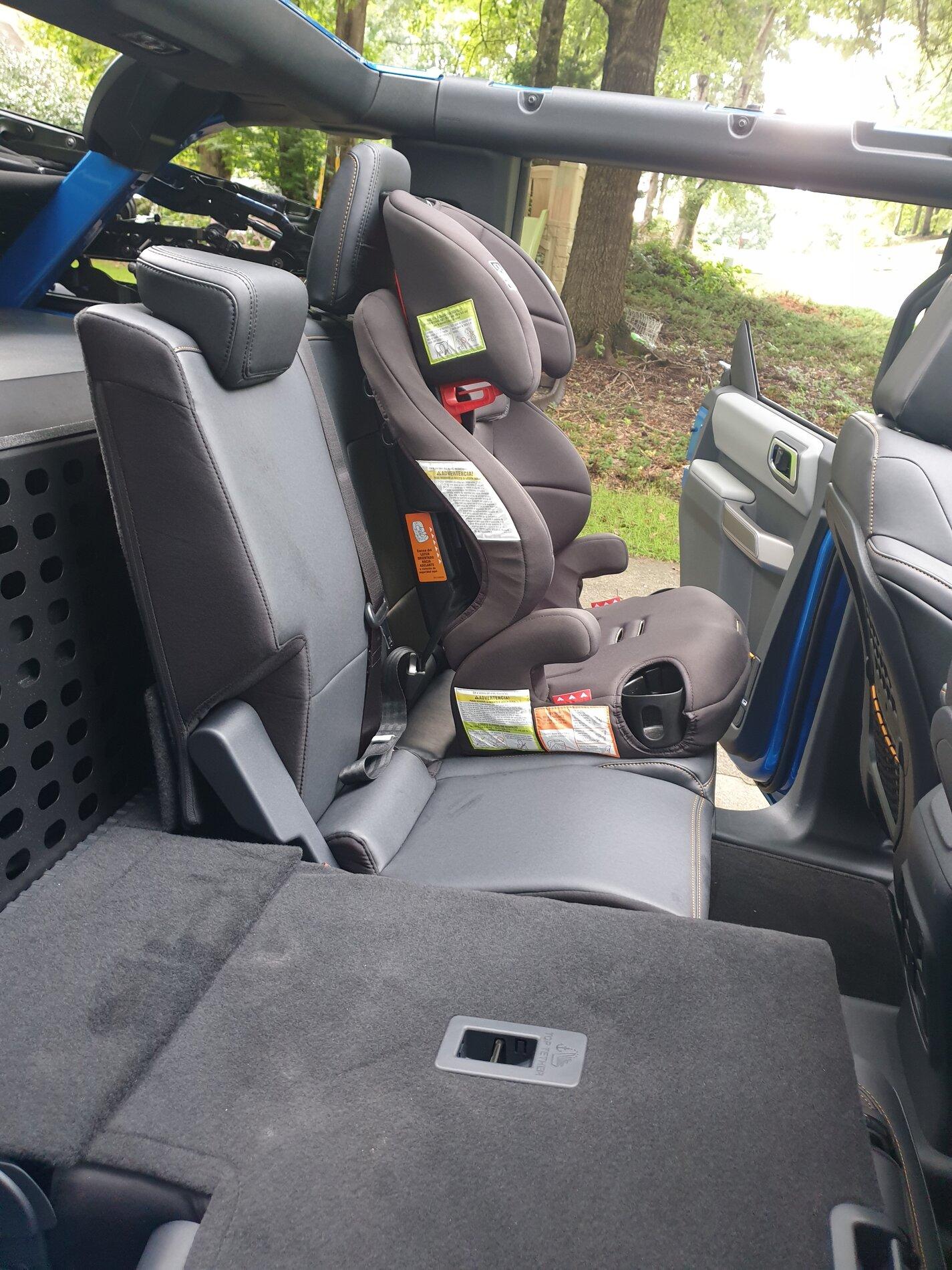 Ford Bronco First 24 hrs in my Badlands Sasquatch 4dr 2.7L Velocity Blue Soft Top (w/ Rear Cargo Enclosure review) 20210720_162544