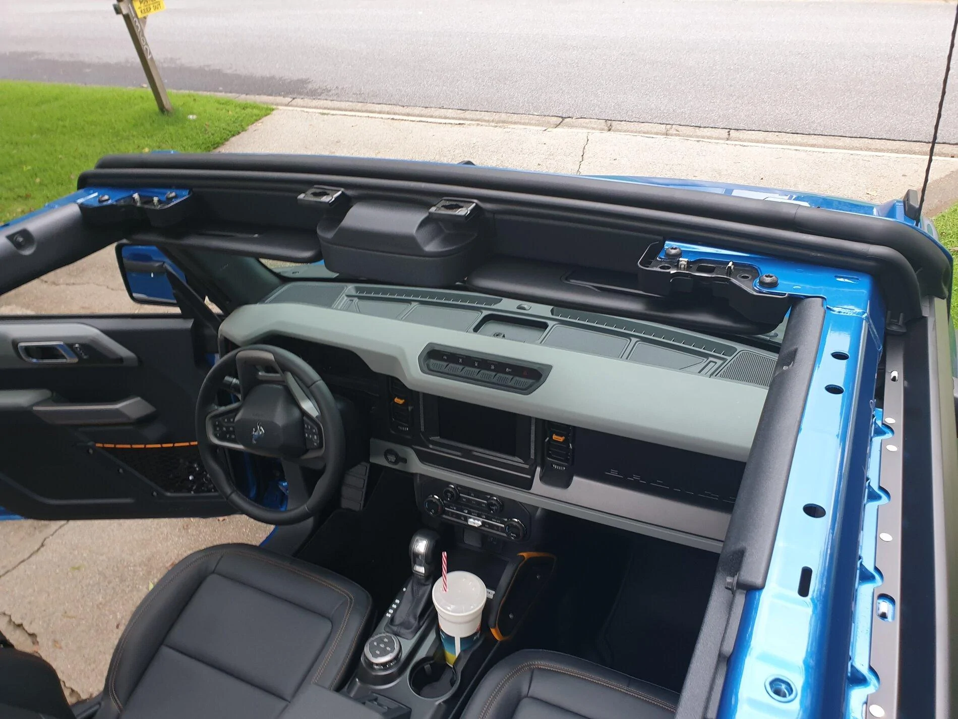 Ford Bronco First 24 hrs in my Badlands Sasquatch 4dr 2.7L Velocity Blue Soft Top (w/ Rear Cargo Enclosure review) 20210720_162605