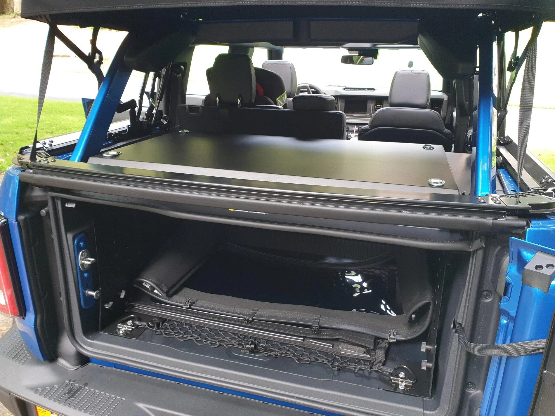 Ford Bronco First 24 hrs in my Badlands Sasquatch 4dr 2.7L Velocity Blue Soft Top (w/ Rear Cargo Enclosure review) 20210720_163608