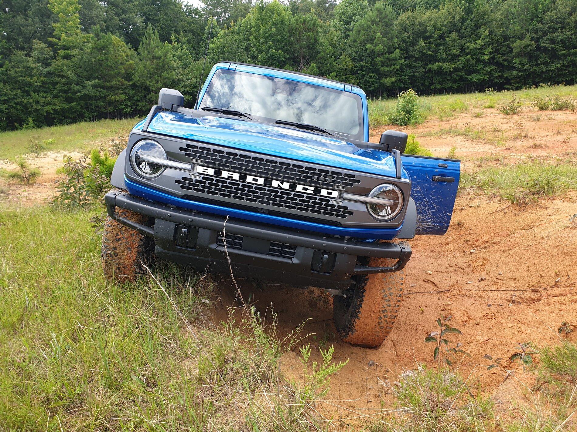 Ford Bronco First 24 hrs in my Badlands Sasquatch 4dr 2.7L Velocity Blue Soft Top (w/ Rear Cargo Enclosure review) 20210721_160808