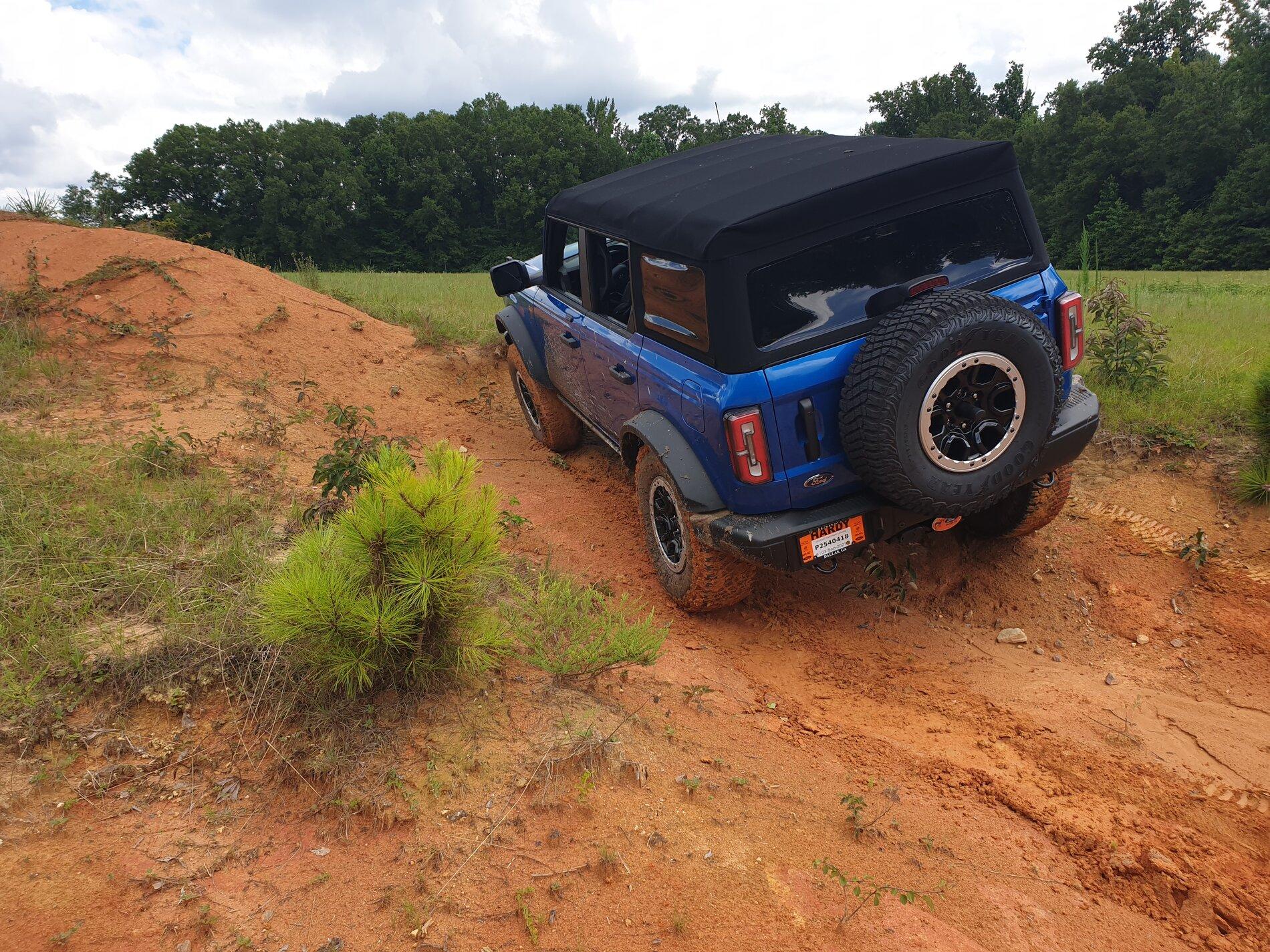 Ford Bronco First 24 hrs in my Badlands Sasquatch 4dr 2.7L Velocity Blue Soft Top (w/ Rear Cargo Enclosure review) 20210721_160544