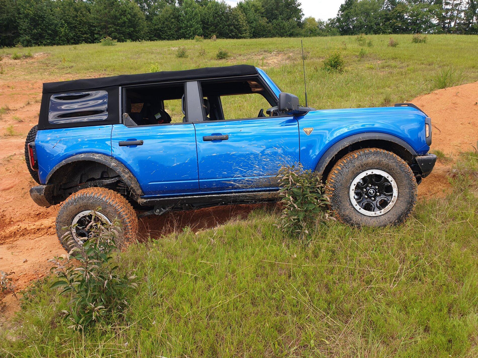 Ford Bronco First 24 hrs in my Badlands Sasquatch 4dr 2.7L Velocity Blue Soft Top (w/ Rear Cargo Enclosure review) 20210721_160752