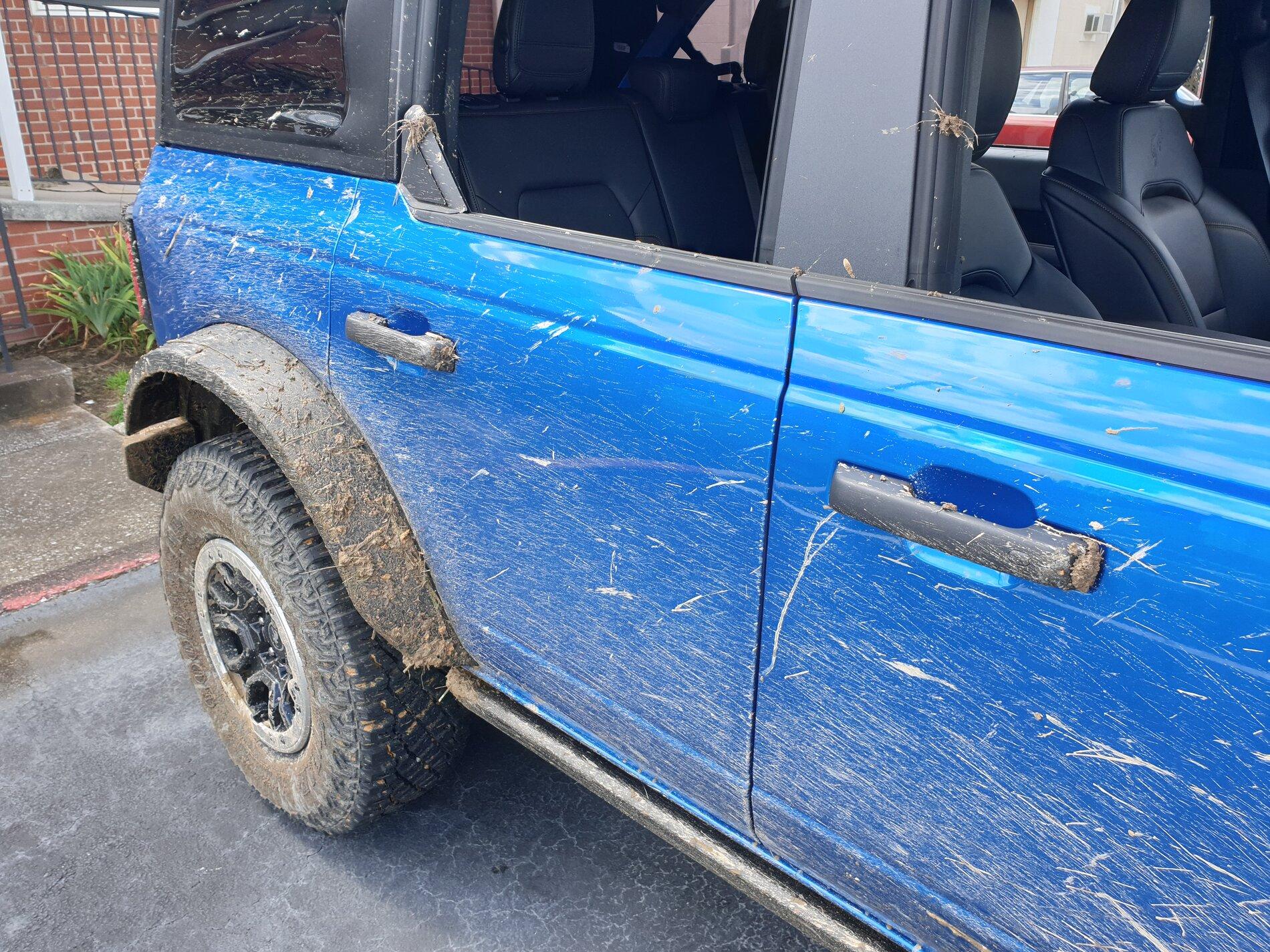 Ford Bronco First 24 hrs in my Badlands Sasquatch 4dr 2.7L Velocity Blue Soft Top (w/ Rear Cargo Enclosure review) 20210721_161429