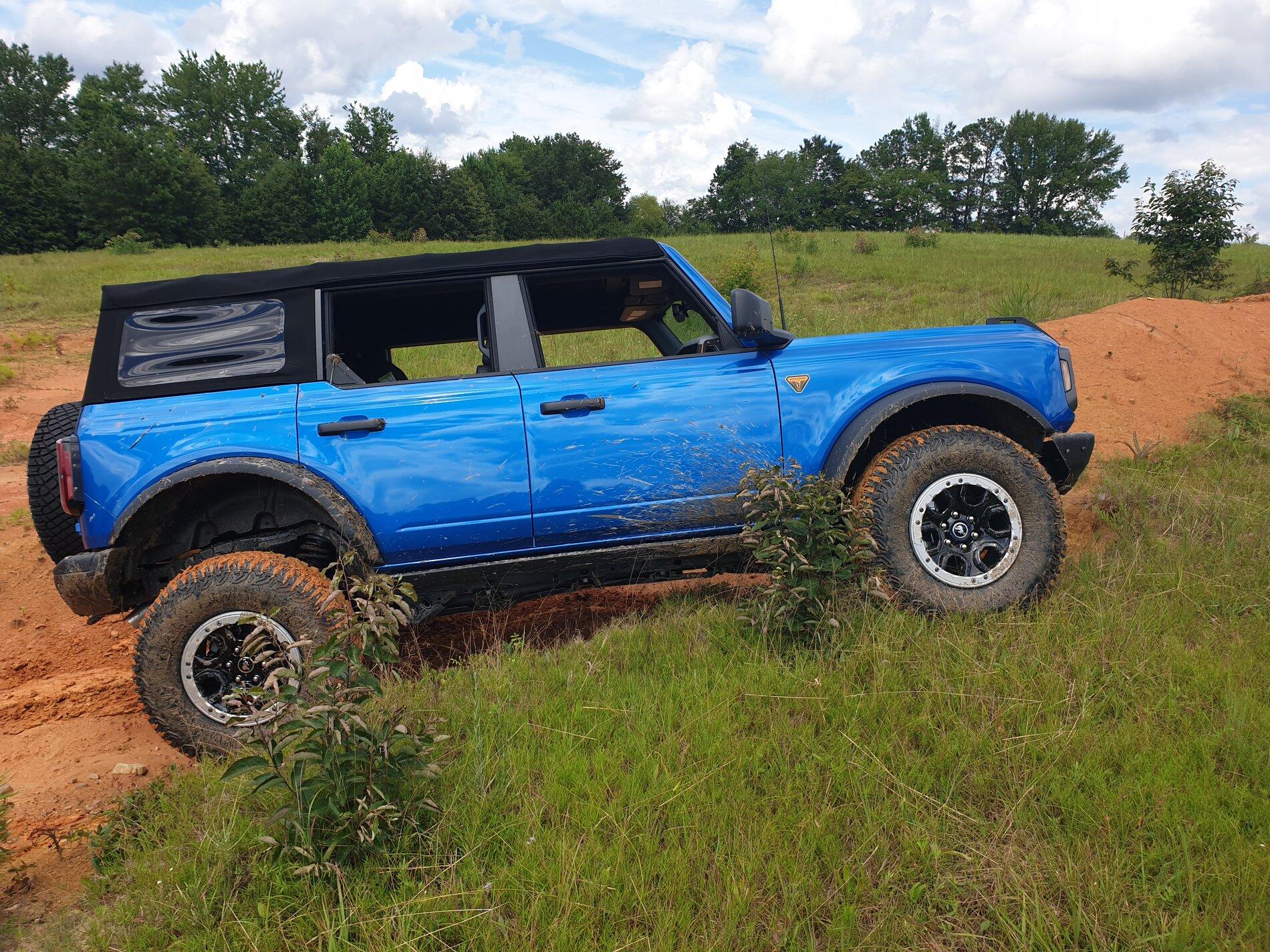 Ford Bronco First 24 hrs in my Badlands Sasquatch 4dr 2.7L Velocity Blue Soft Top (w/ Rear Cargo Enclosure review) 20210721_160501-