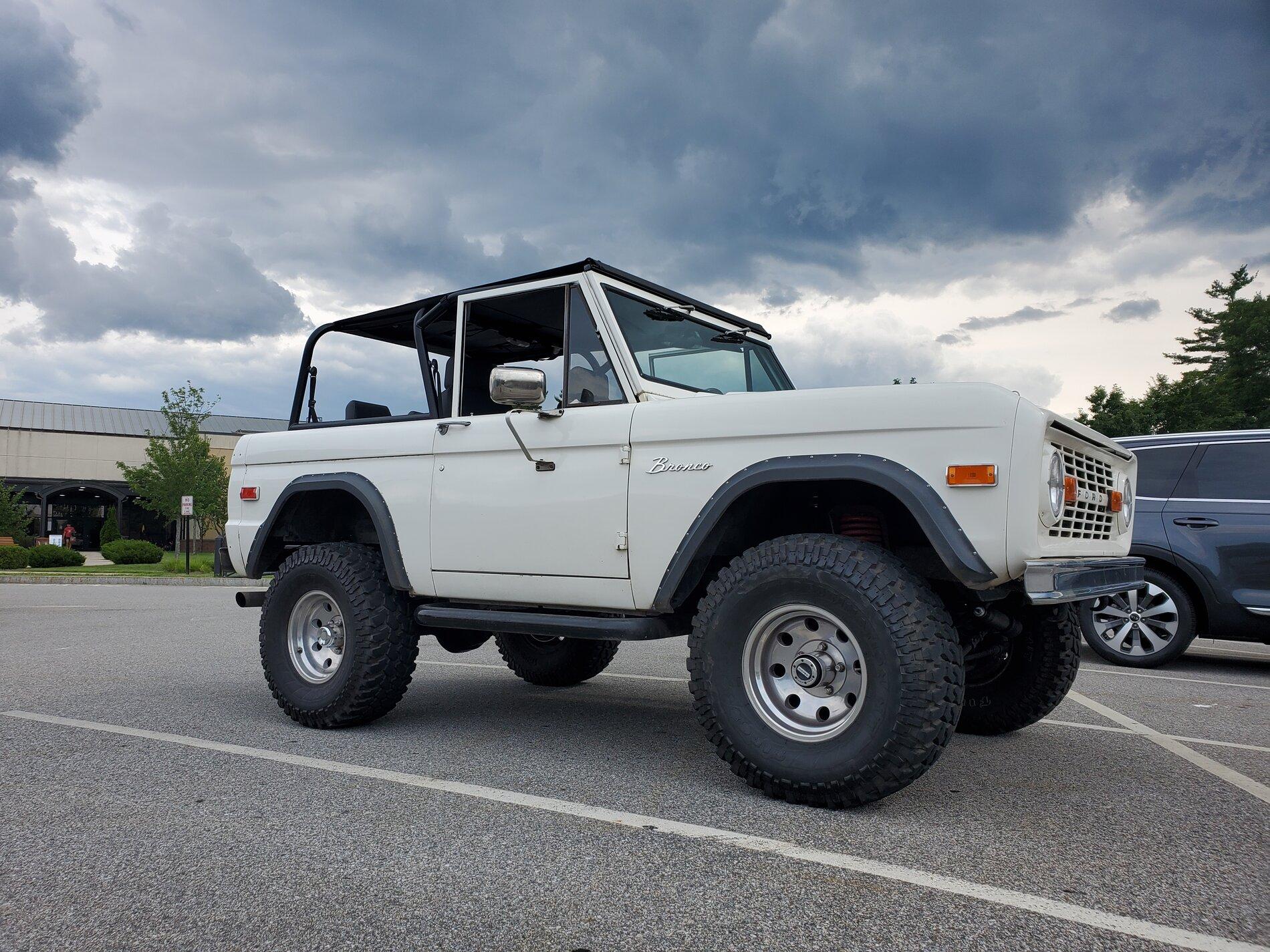 Ford Bronco Just an oldie at work 20210722_163009