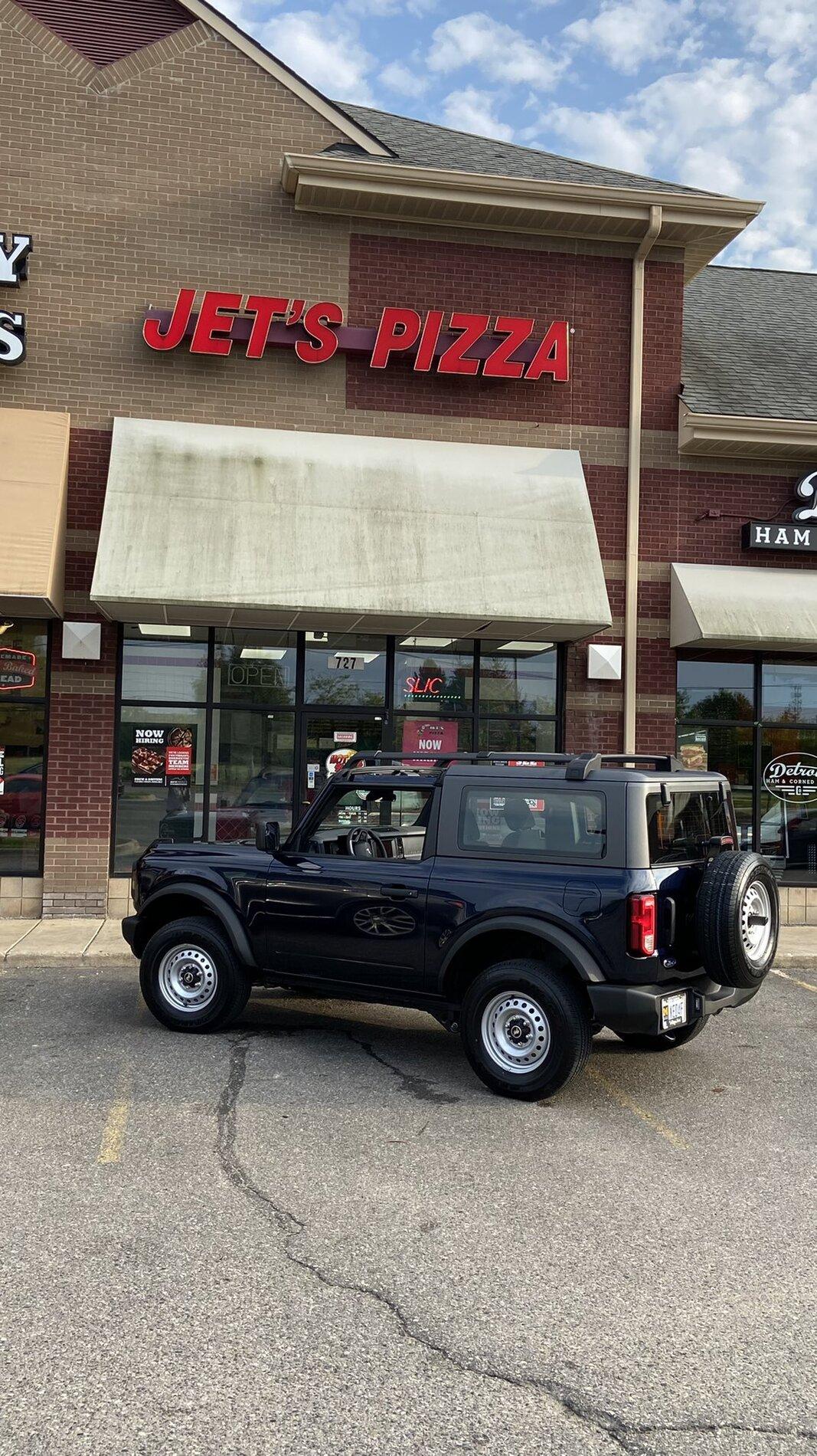 Bronco Jets Pizza.jpg