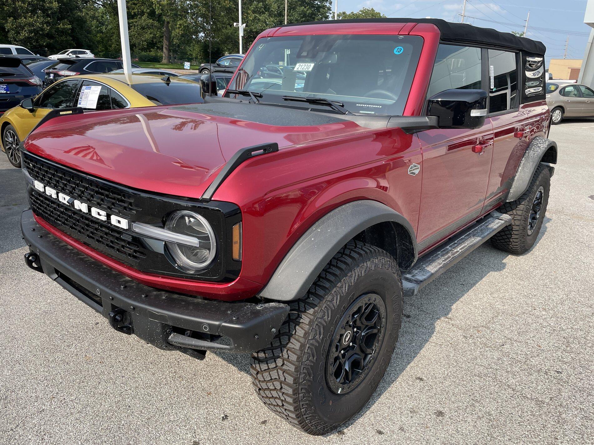 Ford Bronco Local Dealer Got Their Demo 65AB0384-FF45-4407-A337-E3971077A3A2