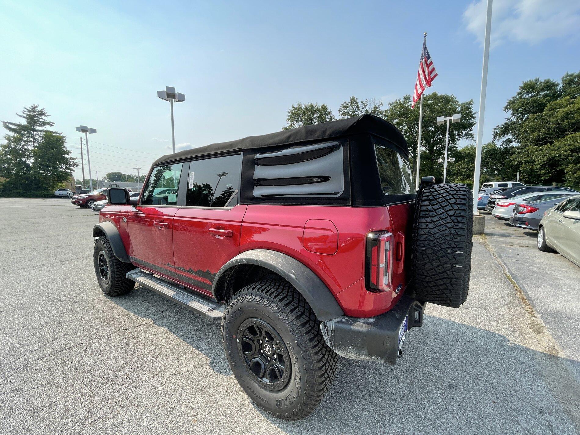 Ford Bronco Local Dealer Got Their Demo B8D55331-489F-4A53-AE1E-3216387DCB39