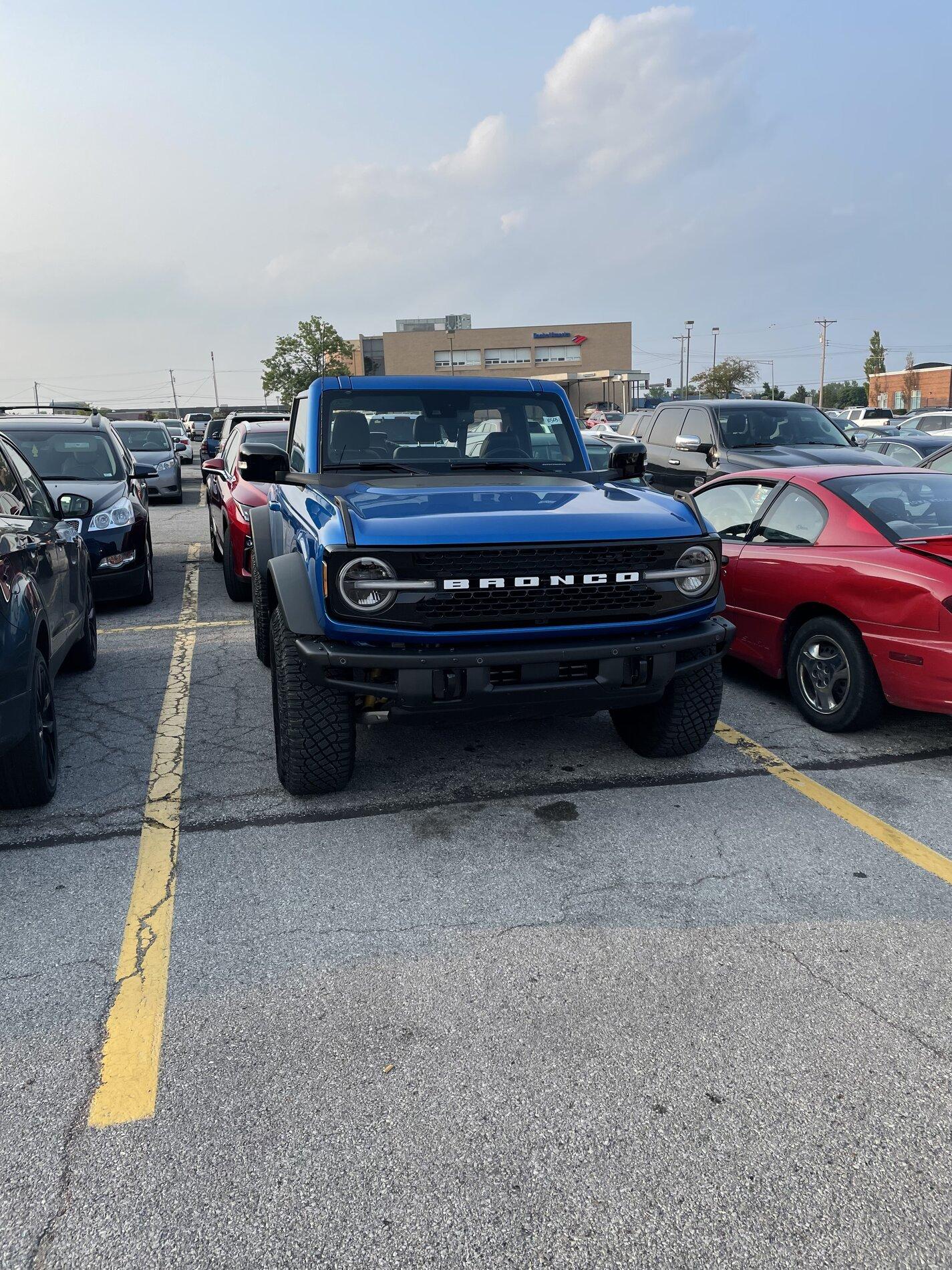 Ford Bronco Velocity Blue? Wildtrak D7352171-D8C8-4712-AC54-D8B988C6D922