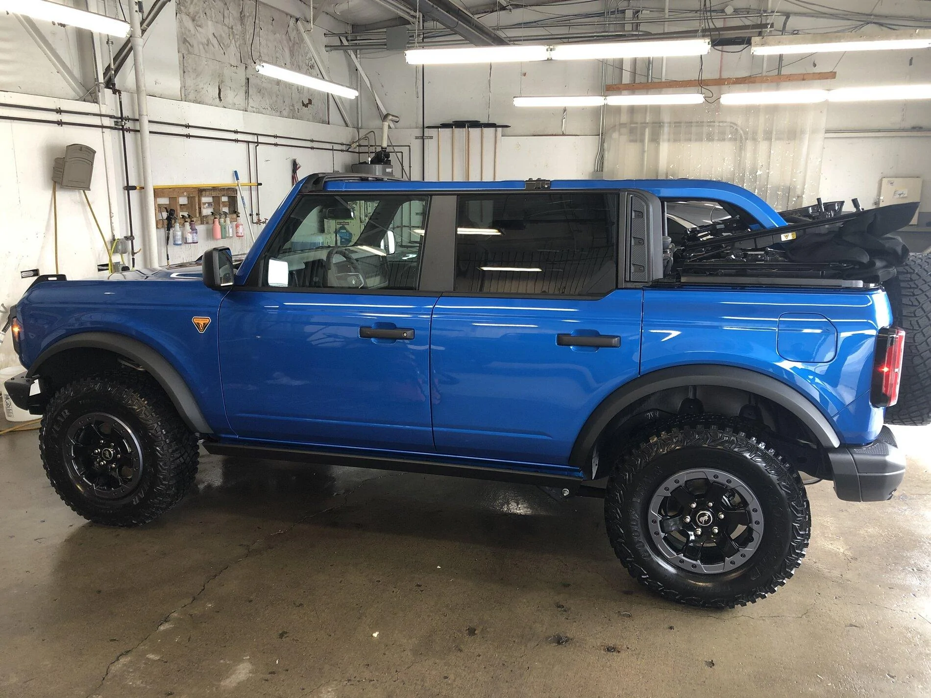 Ford Bronco Blue beast has been freed from MAP. 79D9A696-09F8-40F6-9AA6-C4F28111C101