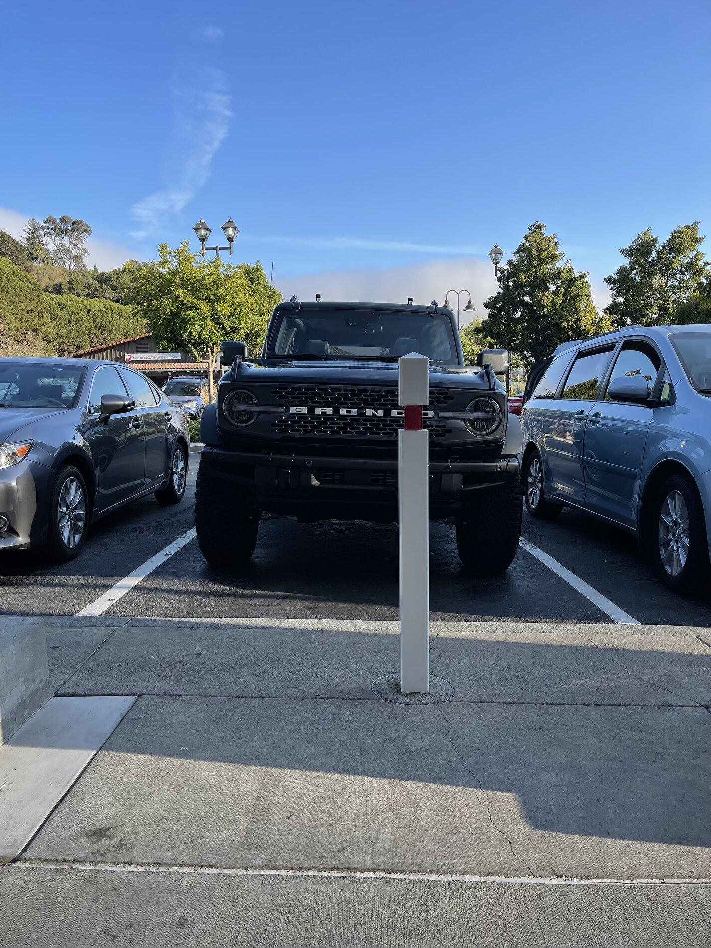 Ford Bronco Shadow Black Badlands Sasquatch w/ Lux DELIVERED. Impressions from former Jeep owner EB232901-445E-417D-A9B5-D6032026D36A