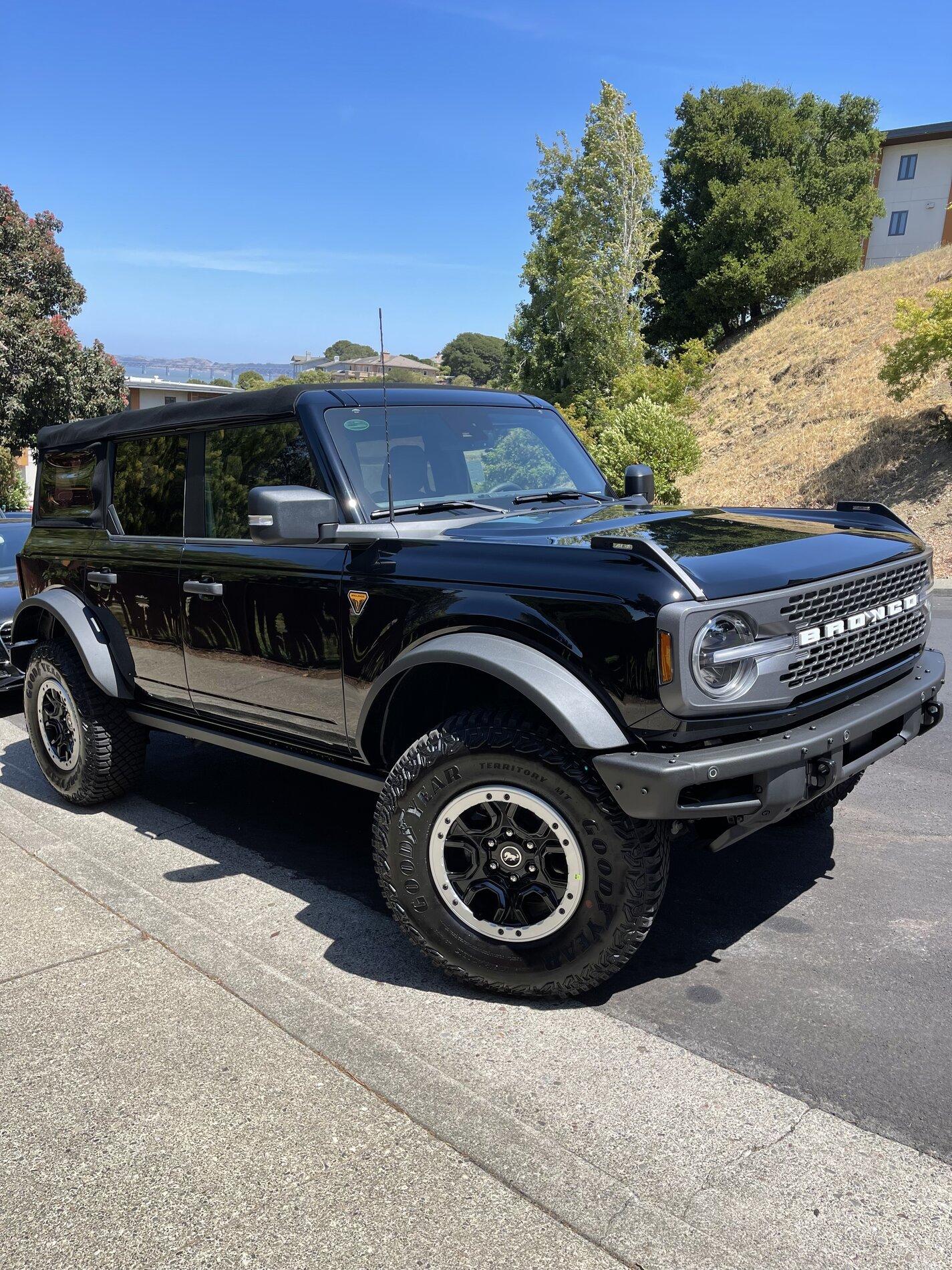Ford Bronco Shadow Black Badlands Sasquatch w/ Lux DELIVERED. Impressions from former Jeep owner A5401136-50E7-4A95-B77E-7AA6F5EF2221