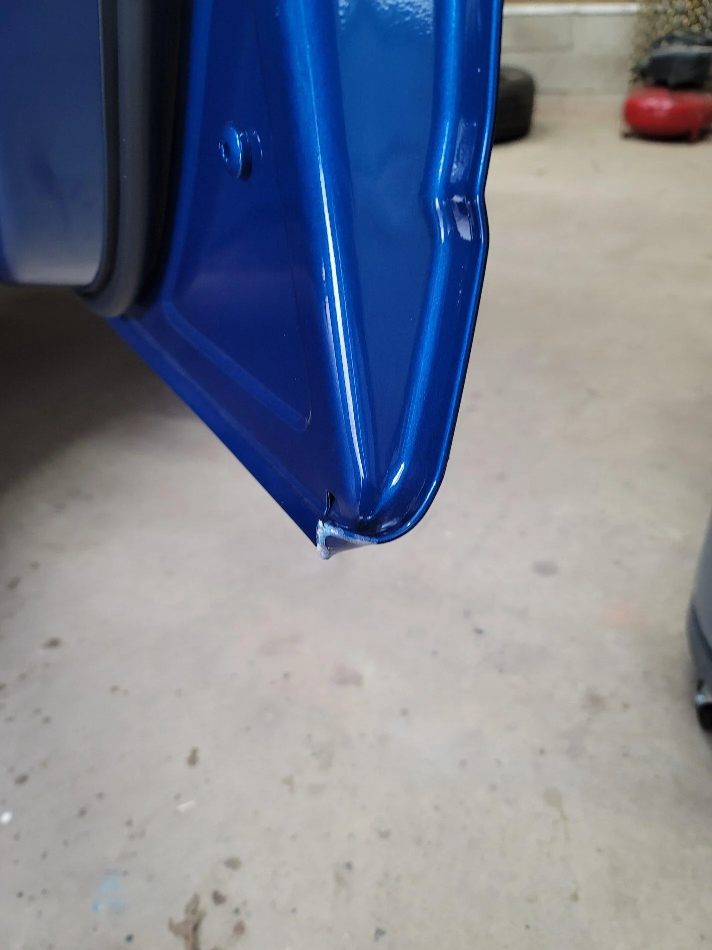 Ford Bronco *UPDATE*   What NOT TO DO when reinstalling doors. PSA: put a bolt in first or risk dent 20210725_100615