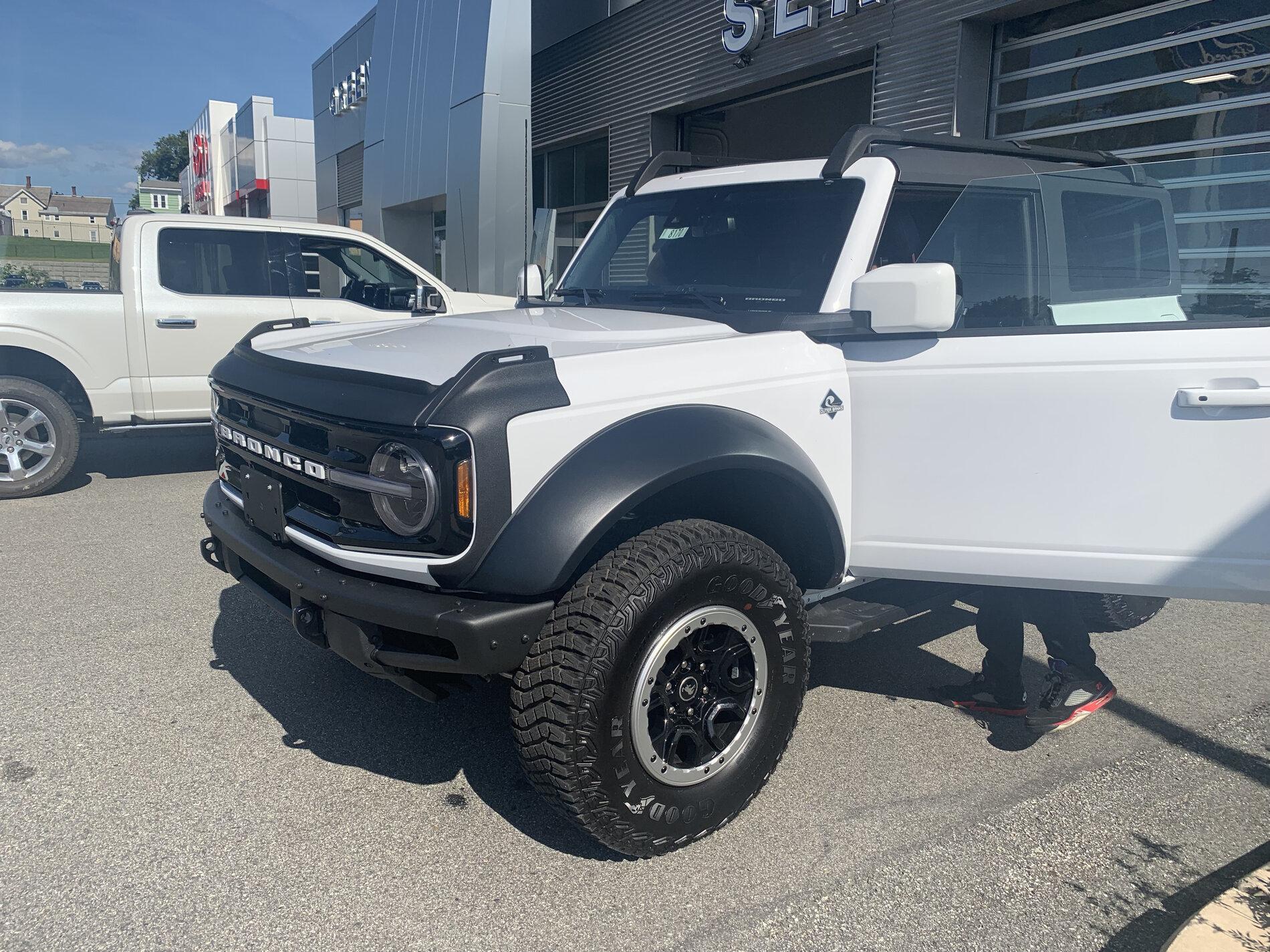 Ford Bronco Greenfield Mass Demo drive Outer2