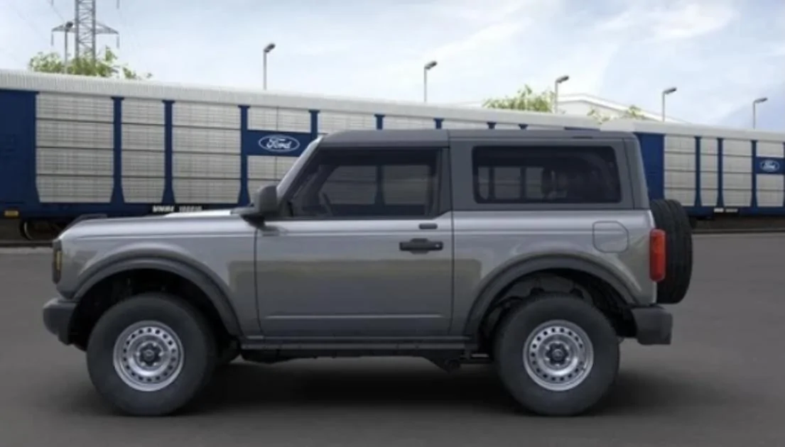 Ford Bronco CARBONIZED GRAY Bronco Club D9B63EBA-75B1-4E09-96BF-E3D1374CFEBC