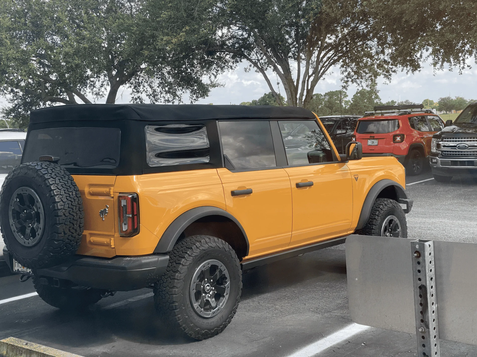 Ford Bronco Cyber Orange is not yellow! 1627314498581