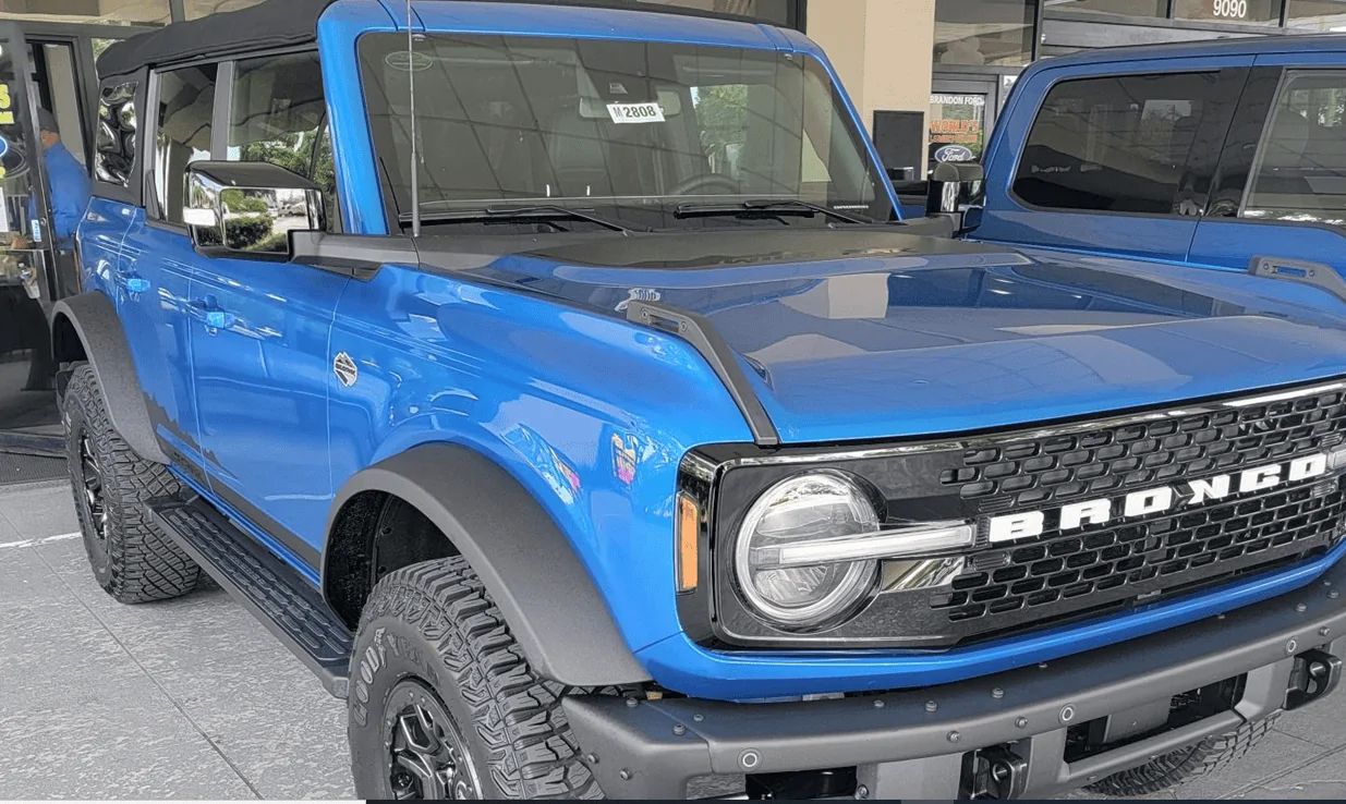 Ford Bronco Yet another I test drove a Bronco thread Bronco sid