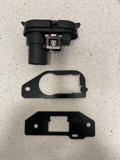 Ford Bronco Tow Package arrived - contents inside bronco-74-w-bracket-