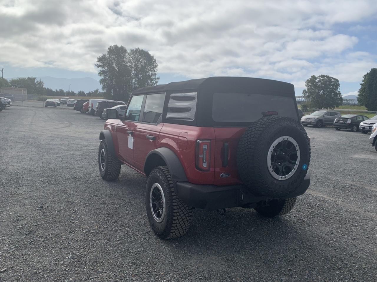 Ford Bronco RAPID RED Bronco Club 9C6308AF-6DF7-4CE6-8467-D6AB53F72173