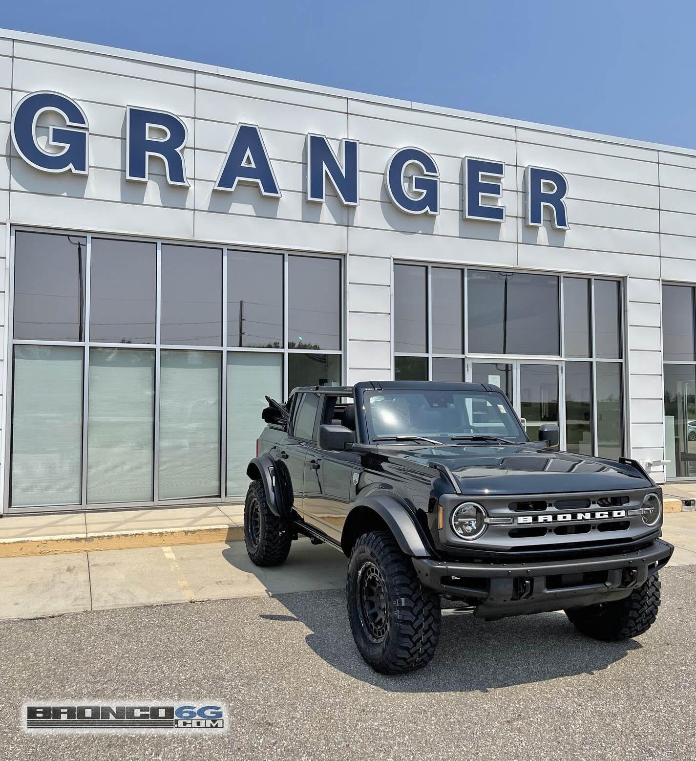 Ford Bronco Our 2021 Bronco Gets 4WP Leveling Kit, Black Rhino Chamber Wheels, Wildpeak M/T, Air Design Fender Flares 2021 Bronco 4WP Leveling Kit, Black Rhino Chamber Wheels, Wildpeak M:T, Air Design Fender Flar