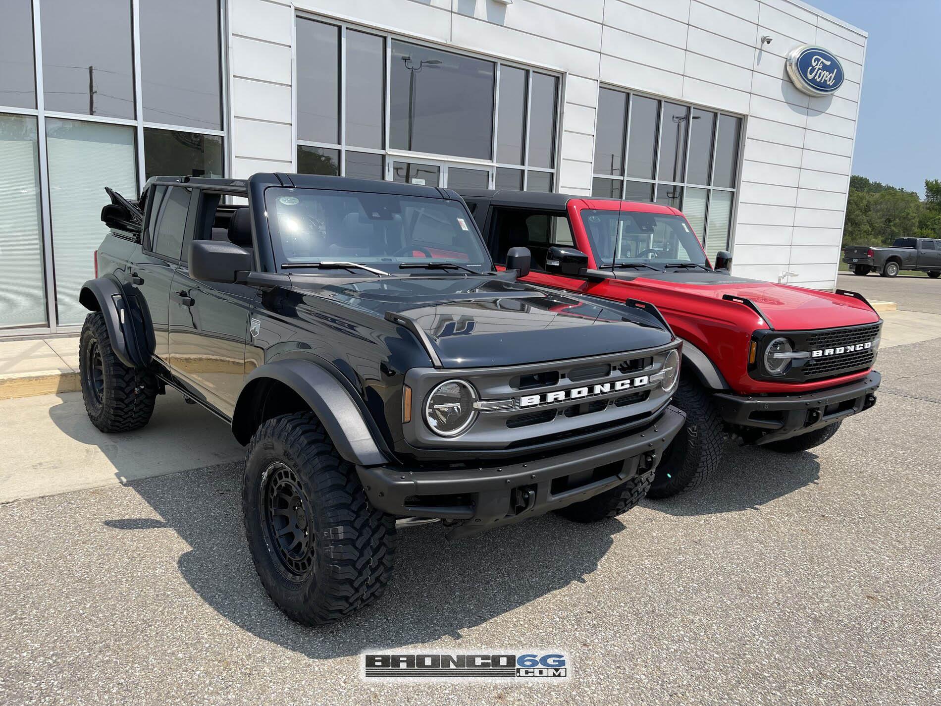Ford Bronco Our 2021 Bronco Gets 4WP Leveling Kit, Black Rhino Chamber Wheels, Wildpeak M/T, Air Design Fender Flares 2021 Bronco 4WP Leveling Kit, Black Rhino Chamber Wheels, Wildpeak M:T, Air Design Fender Flar