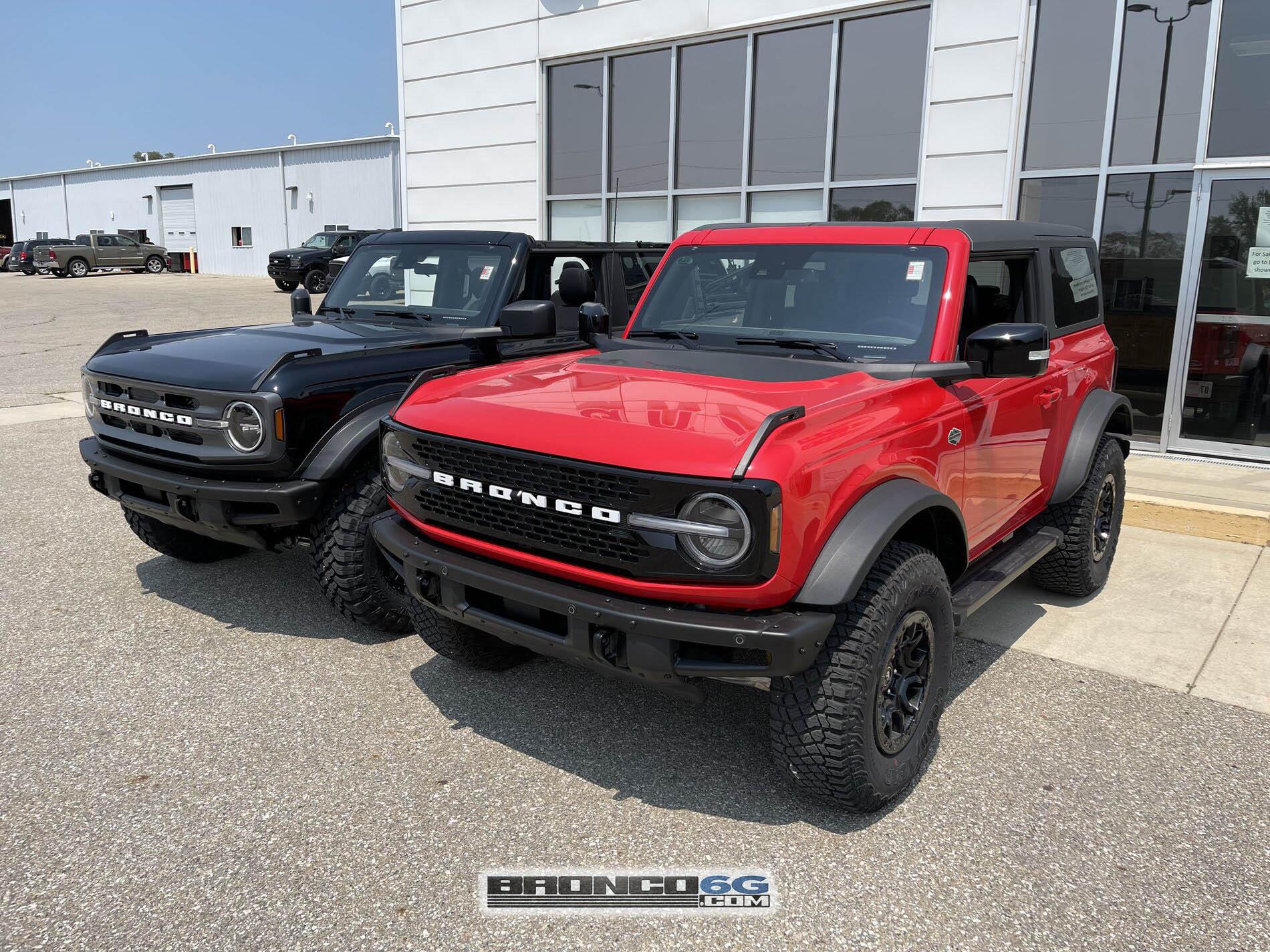 Ford Bronco Our 2021 Bronco Gets 4WP Leveling Kit, Black Rhino Chamber Wheels, Wildpeak M/T, Air Design Fender Flares 2021 Bronco 4WP Leveling Kit, Black Rhino Chamber Wheels, Wildpeak M:T, Air Design Fender Flar