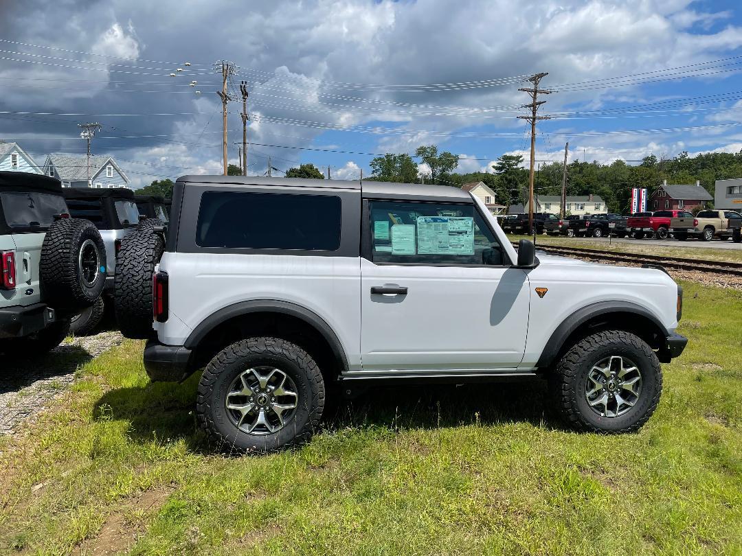 Ford Bronco OXFORD WHITE Bronco Club 1627499077015