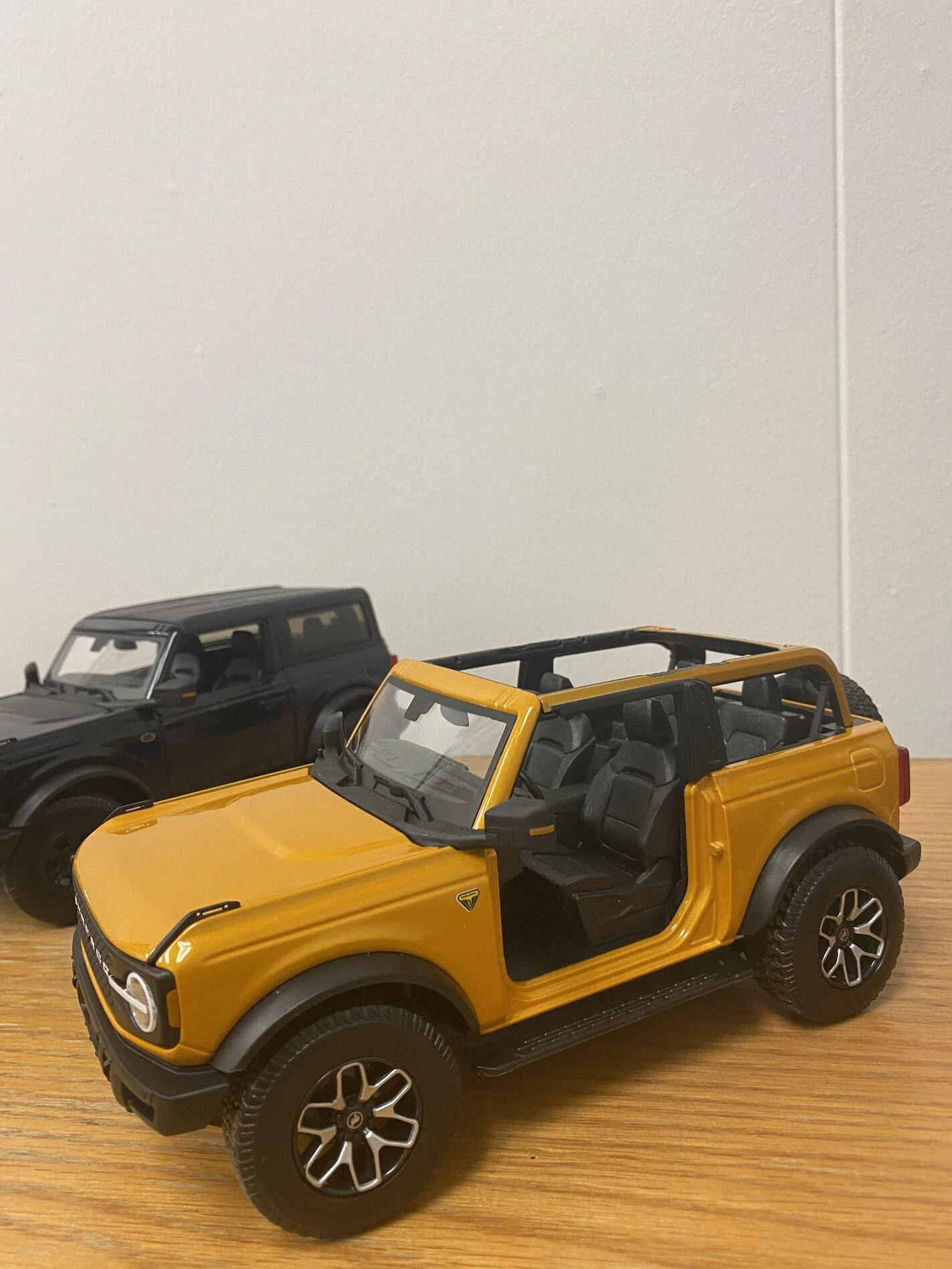 Ford Bronco Matchbox: 2021 Bronco 4 DR A306FD8C-3E81-4A22-A7AC-E86CA9F25D48