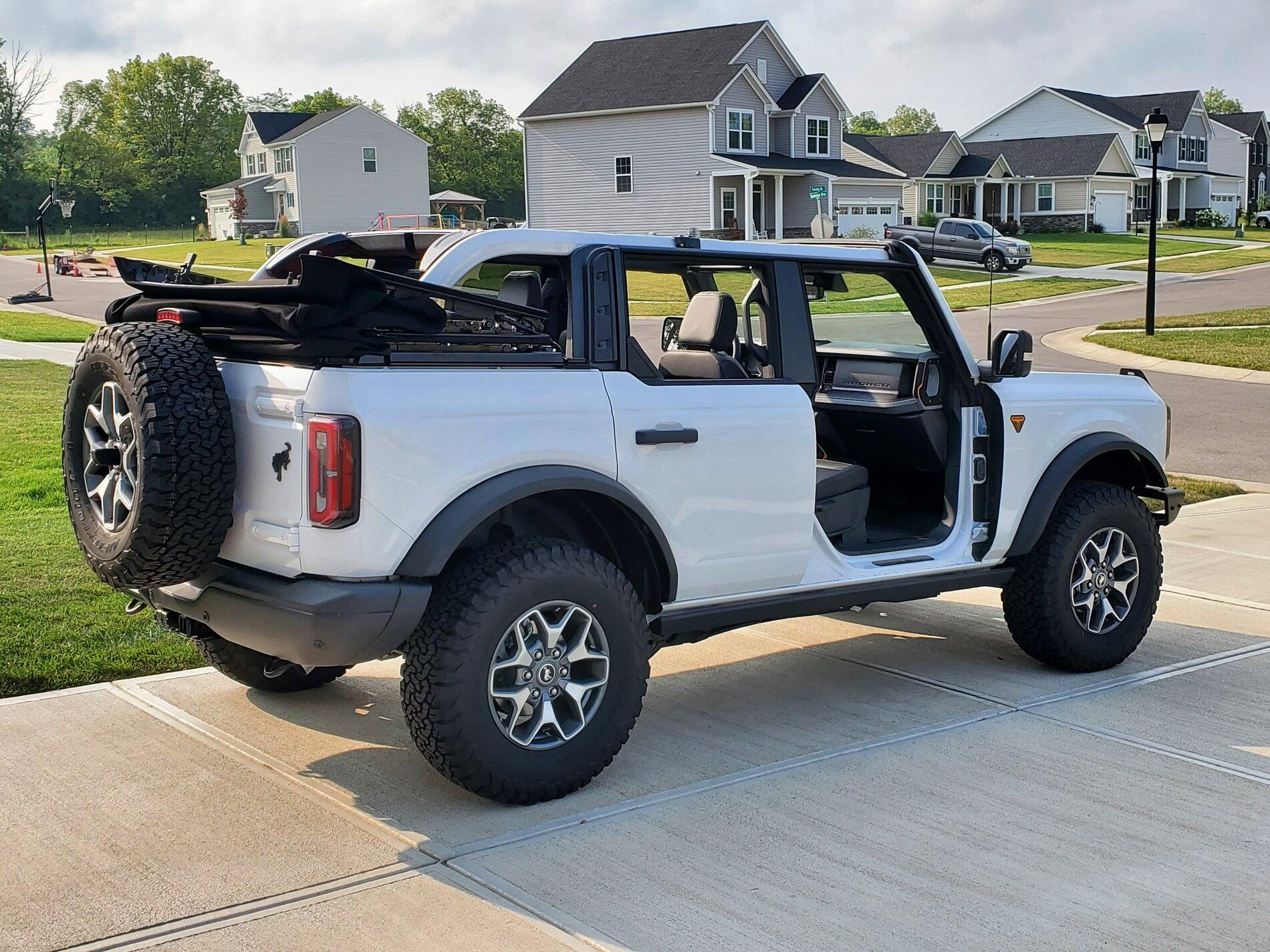 Ford Bronco OXFORD WHITE Bronco Club 20210730_091759