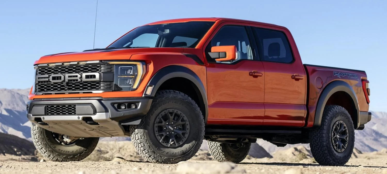 Ford Bronco Possible Option Raptor-37-performance-package-front-three-quarters