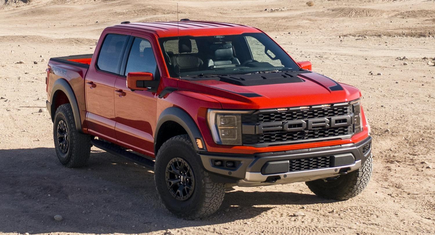 Ford Bronco Possible Option Raptor-37-performance-package-front-three-quarters
