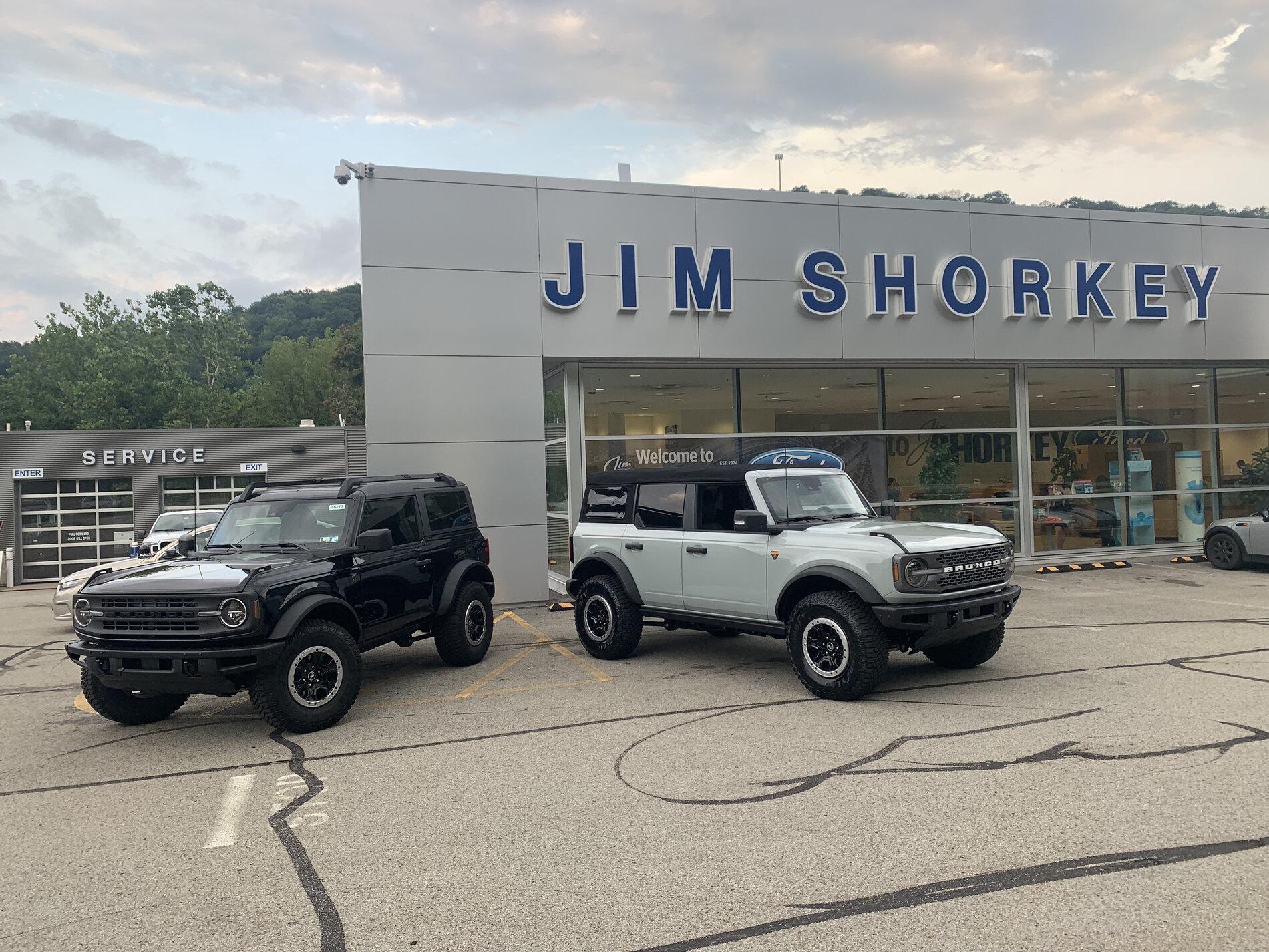 Ford Bronco CACTUS GRAY Bronco Club C6CAF72C-2244-47EF-B1C4-7D974C23CA36