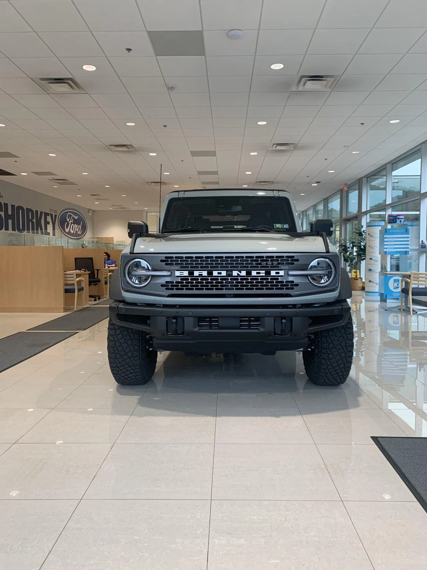 Ford Bronco CACTUS GRAY Bronco Club 8BEF2CCF-134A-4F91-B511-6F10613E9B6B