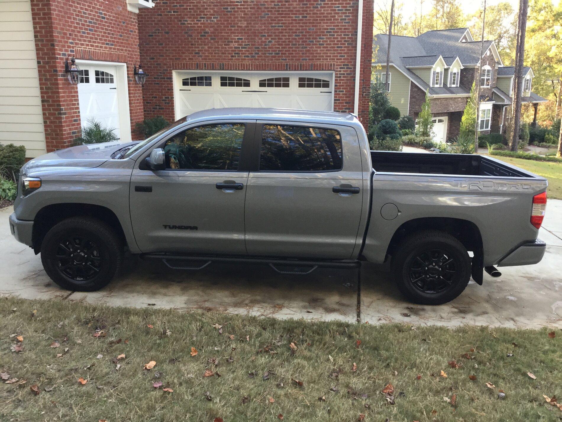 Ford Bronco Comparison: Cactus Gray vs. Toyota Cement Gray 9A04CA3F-30B1-4997-8EF8-61640BB9D662