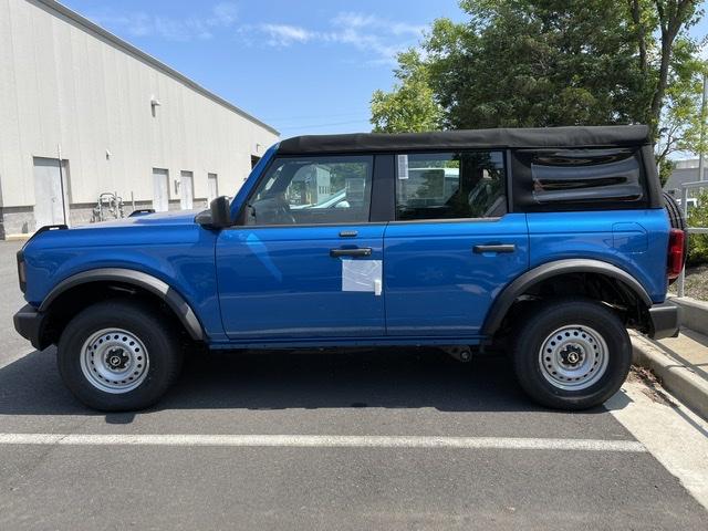 Ford Bronco Velocity Blue - 4-Door - Base Base E0F8097C-3D7D-4550-A75B-53DC9ACC8D8E