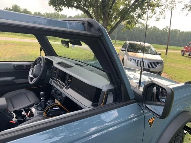 Ford Bronco Somedays F45DC9B4-CDB5-4B51-ABA4-0C8AAD332F1D