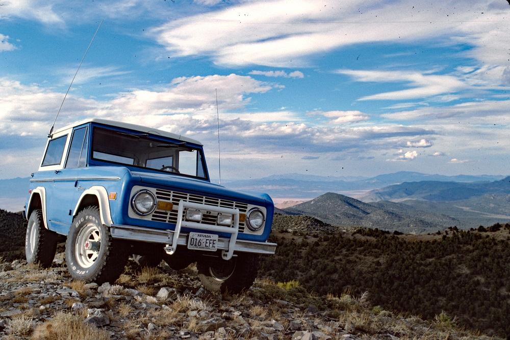 Ford Bronco Nostalgia vehicles Bronco Paradise Pk Oct93r