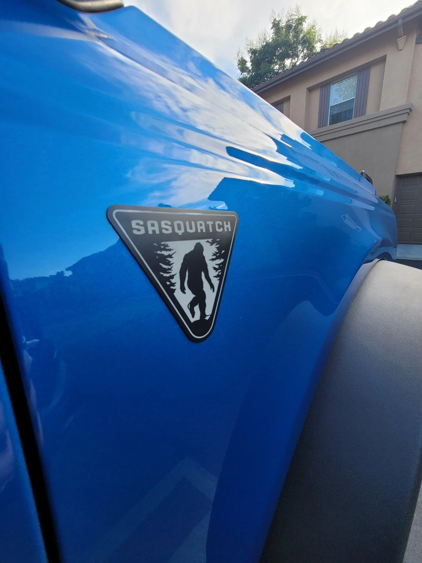 Ford Bronco VELOCITY BLUE Bronco Club 20210729_175217