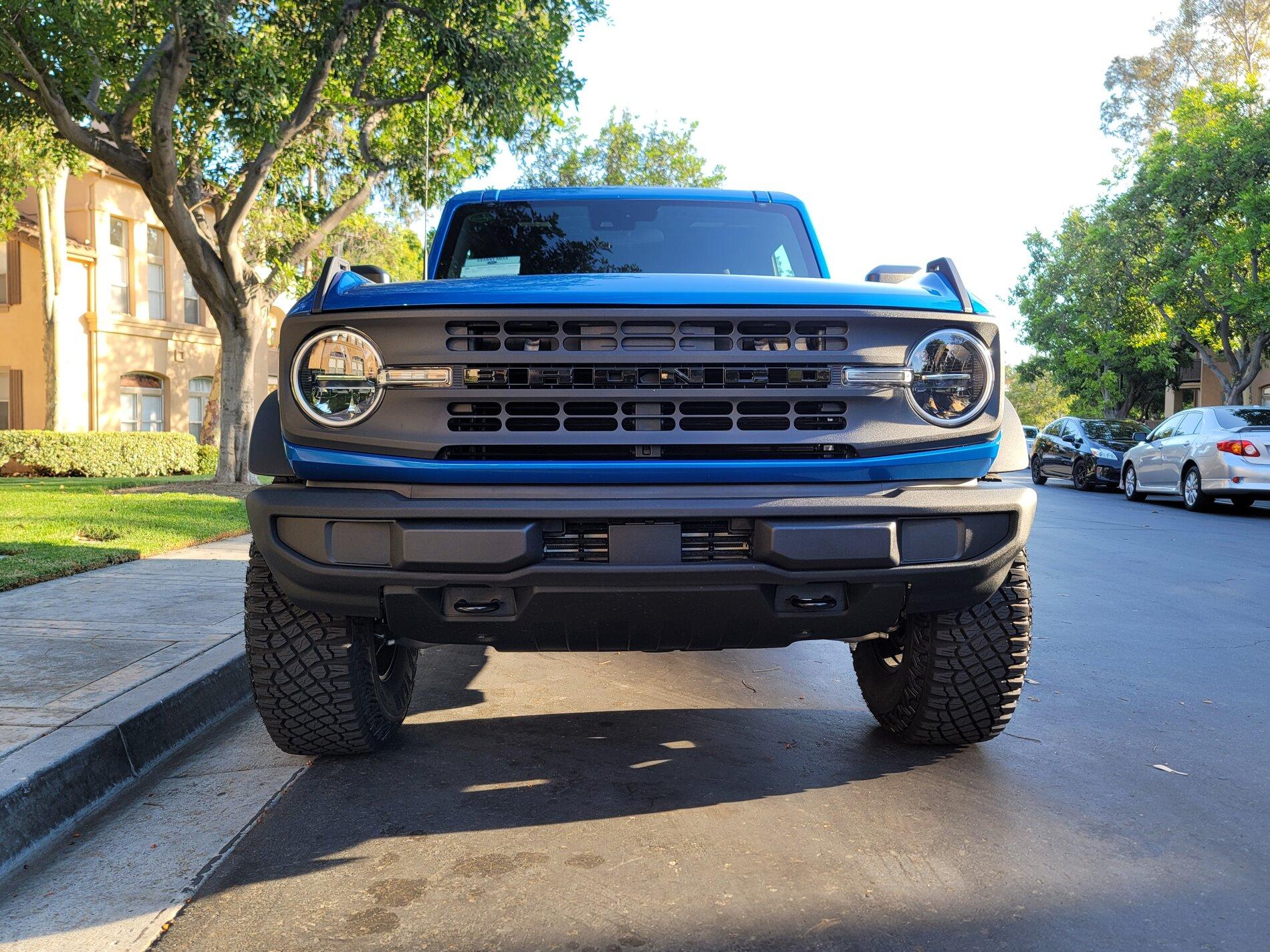 Ford Bronco VELOCITY BLUE Bronco Club 20210729_181230