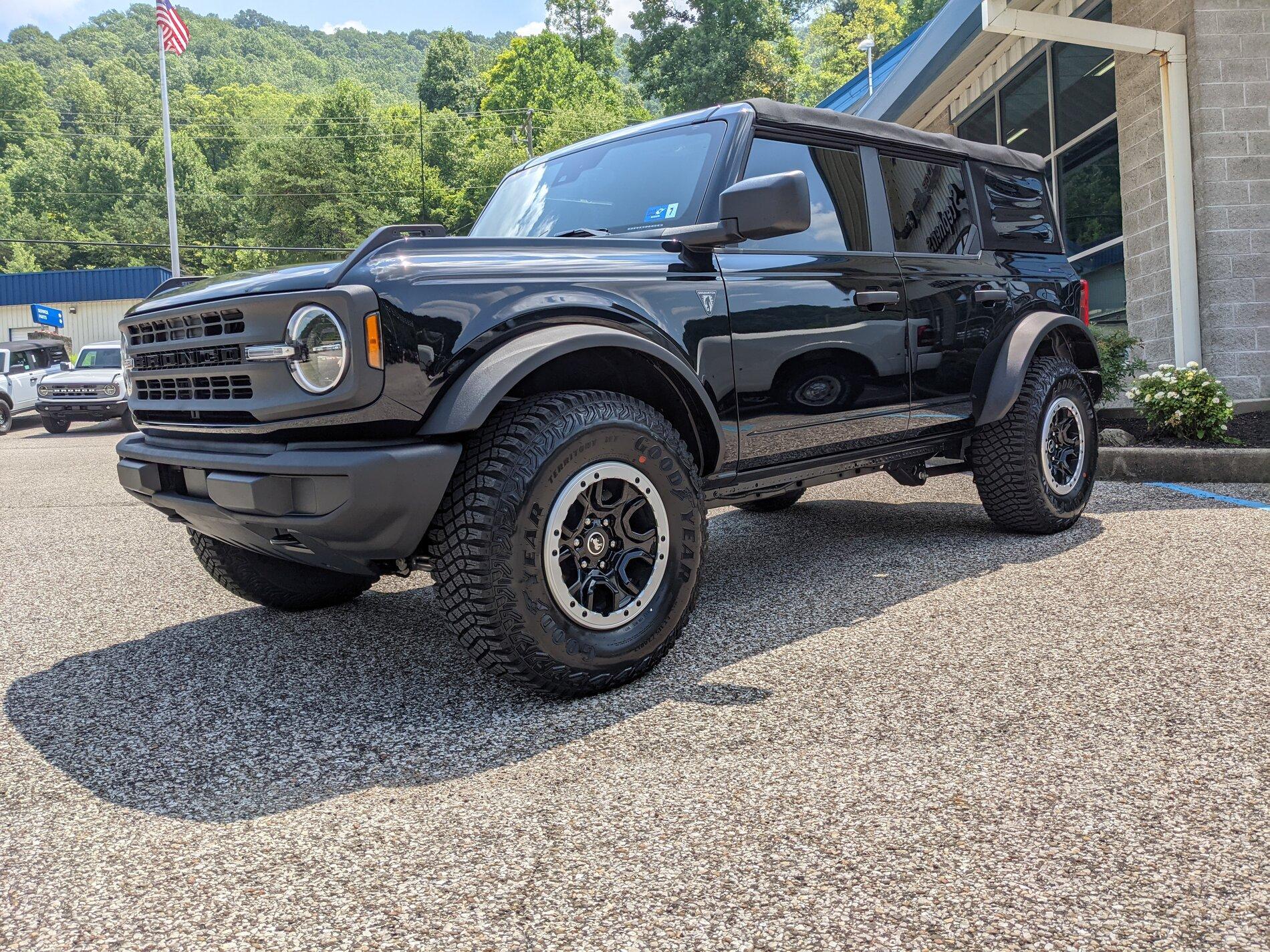 Ford Bronco SHADOW BLACK Bronco Club PXL_20210722_164628415