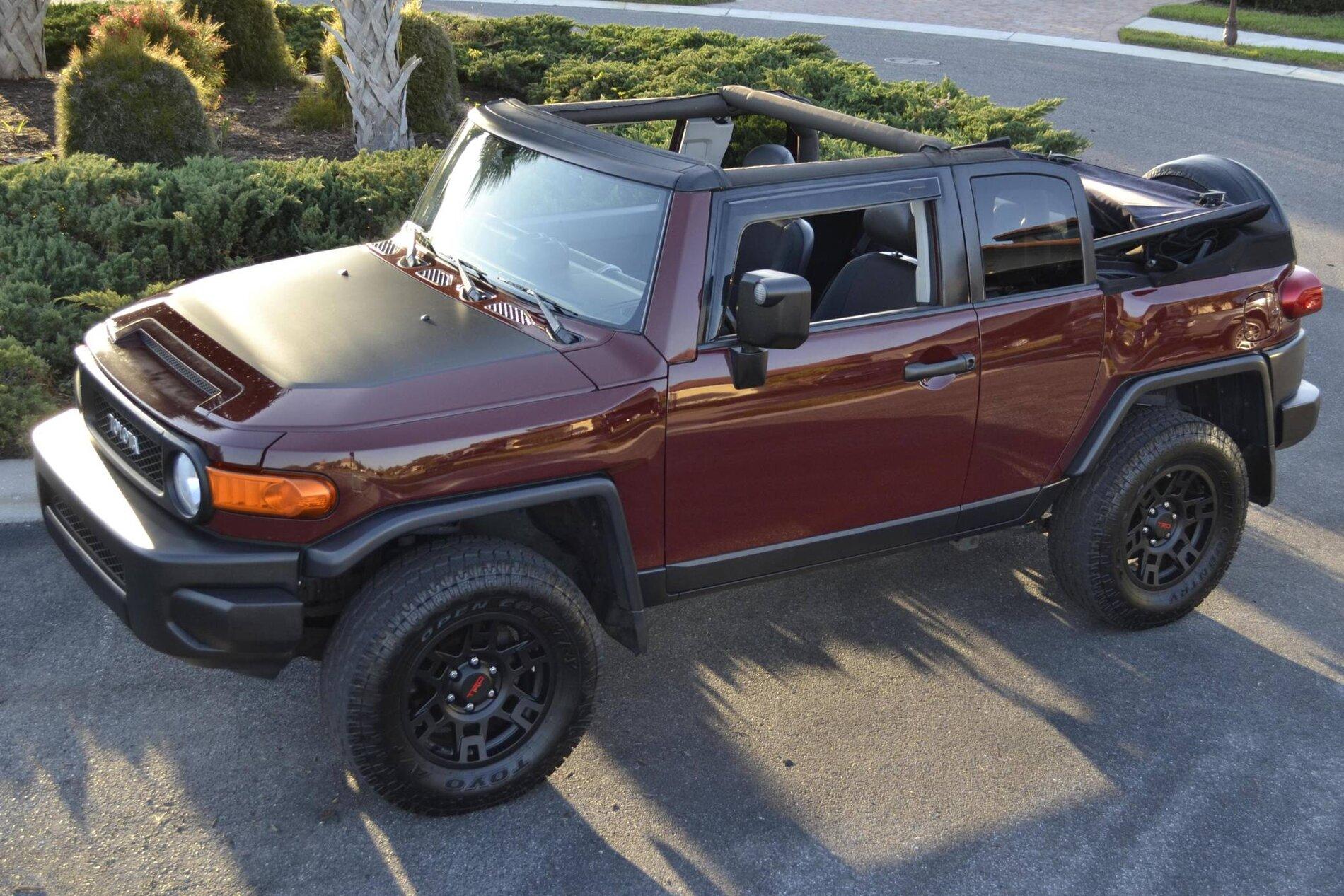 Ford Bronco Solid roof? F5167658-0EAF-44F5-90CD-1405C7E375FF